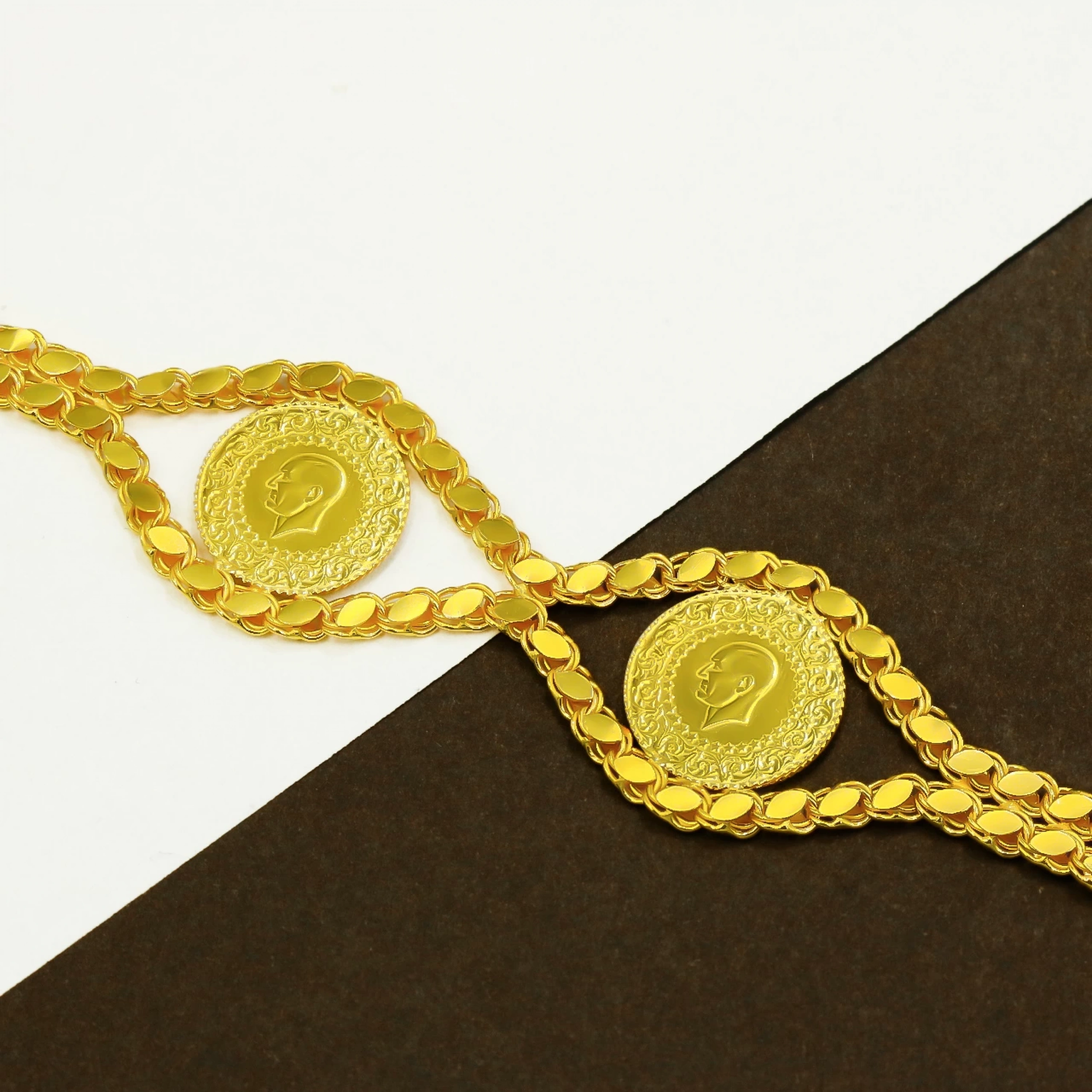 İki Çeyrekli Pullu 22 Ayar Altın Bileklik