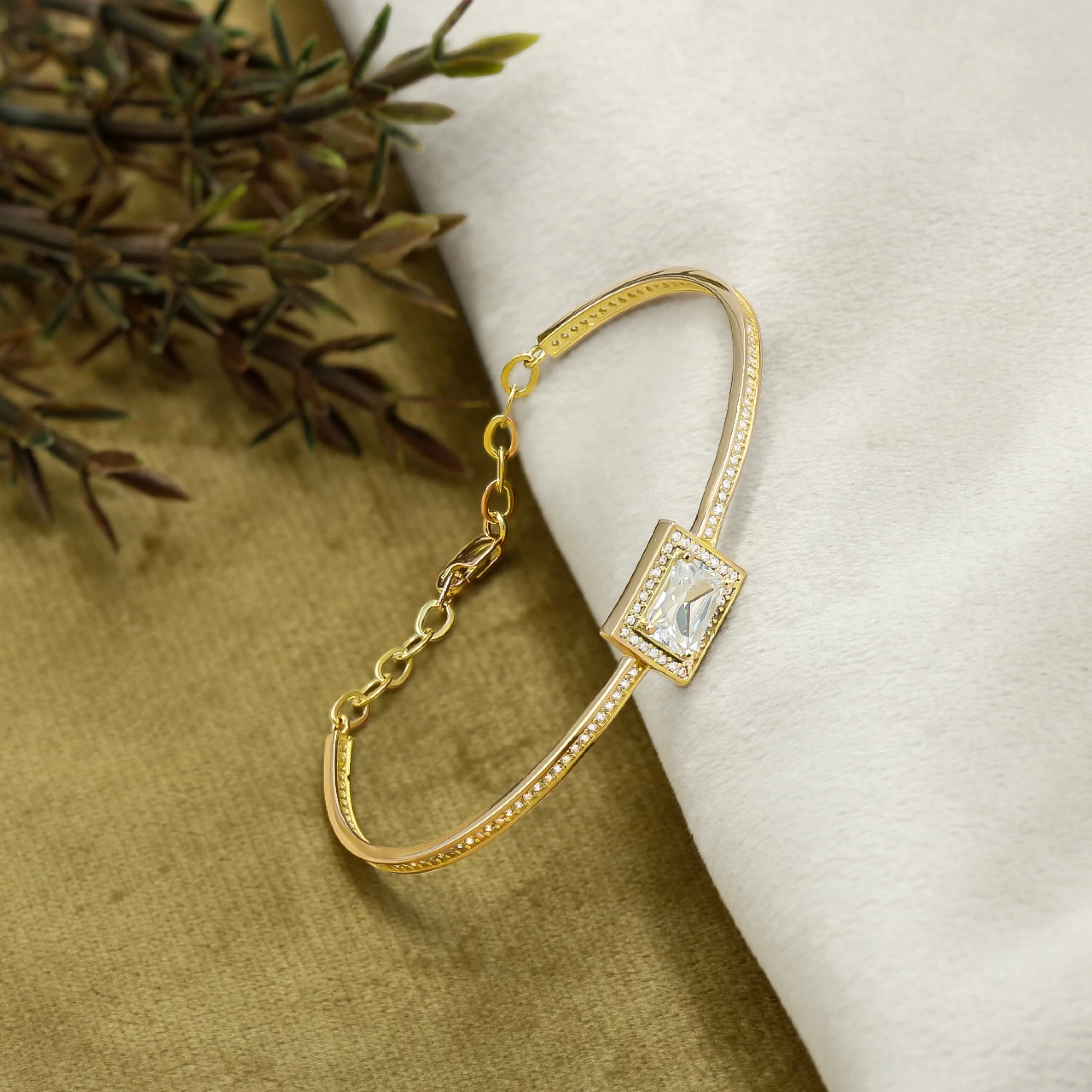 İnce Baget 14 Ayar Kelepçe Bilezik