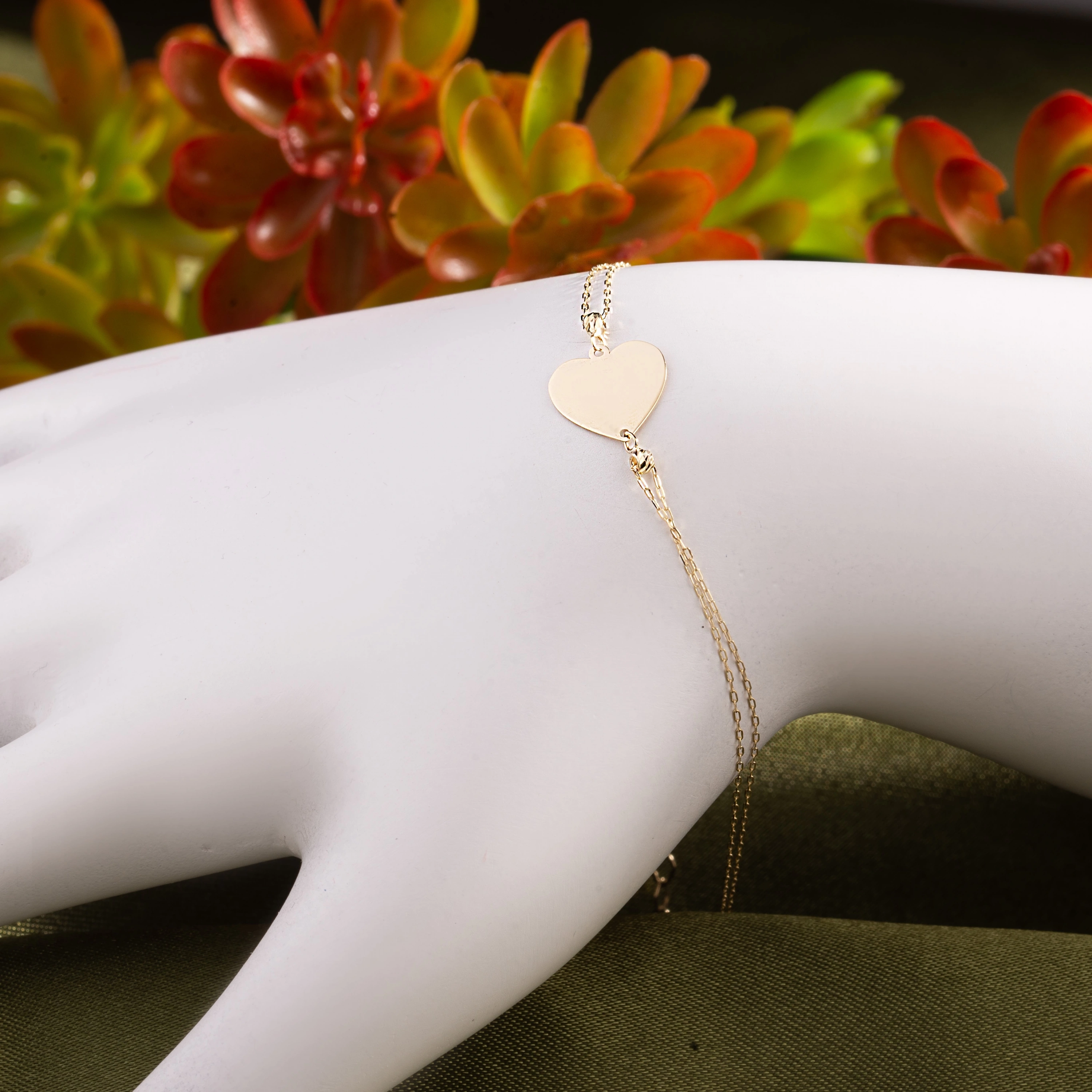 Kalp Figürlü 14 Ayar Altın Bileklik