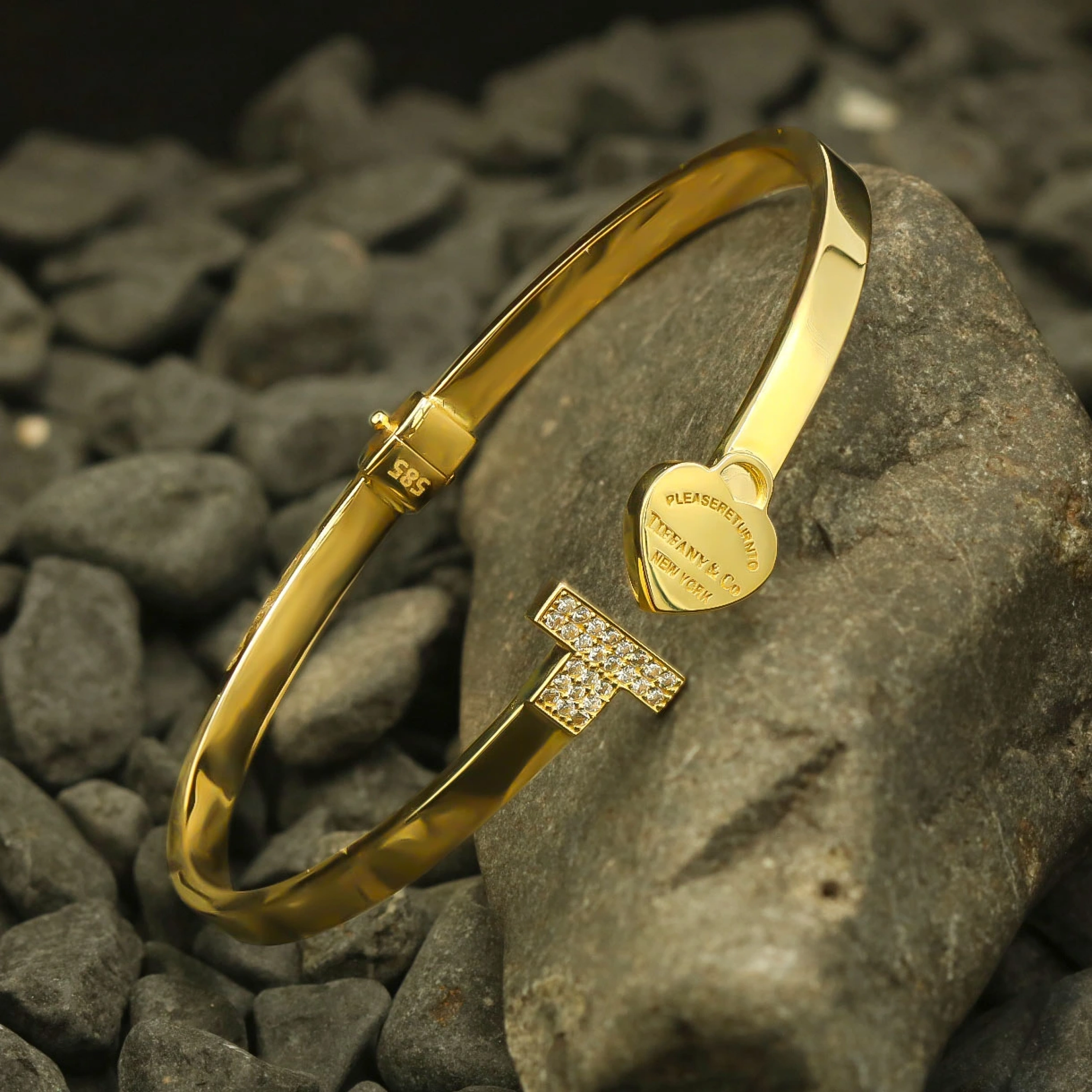 Kalpli T 14 Ayar Kelepçe Bilezik