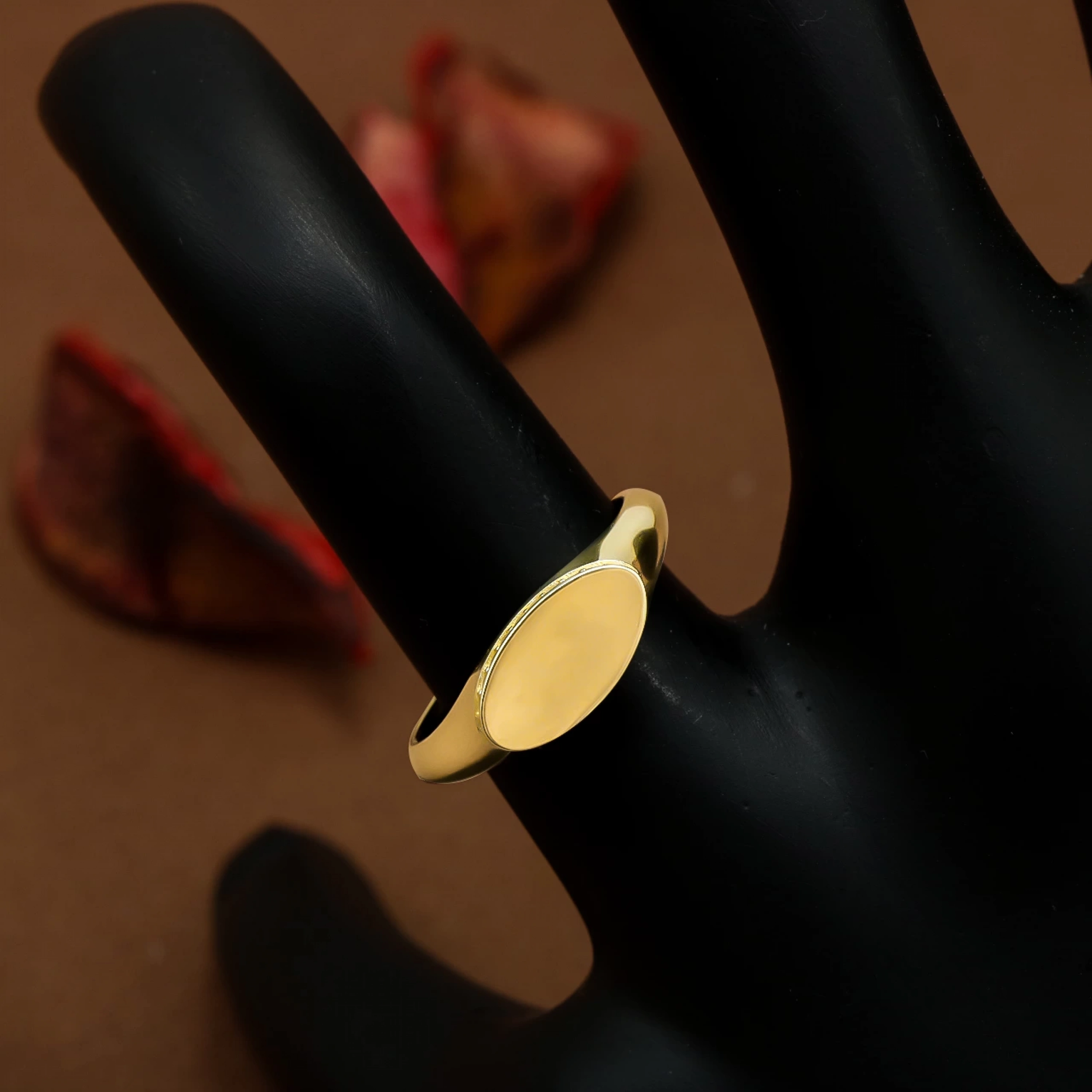 Kenarı Taşlı 14 Ayar Altın Yüzük