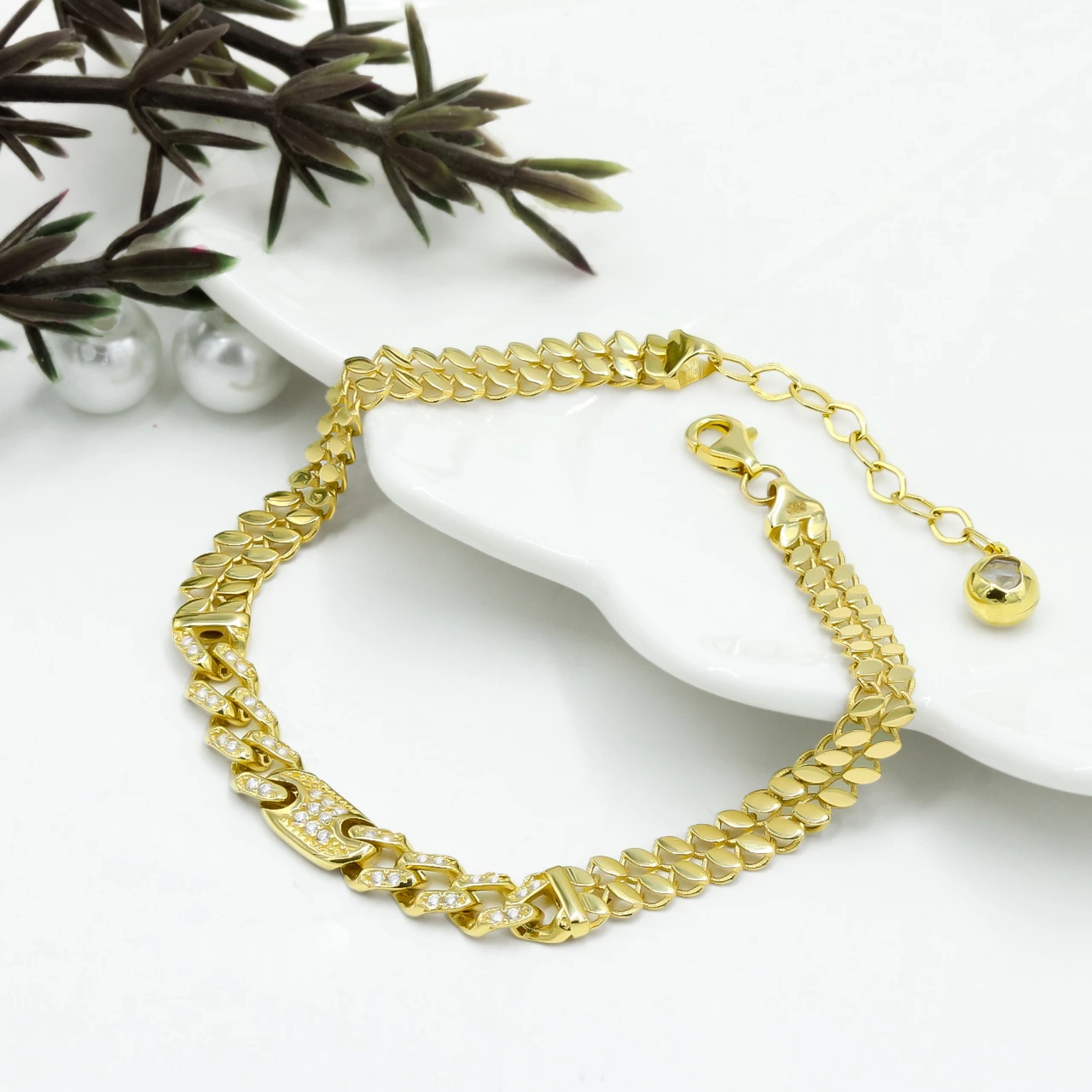 Kilit Figürlü Pullu 14 Ayar Altın Bileklik