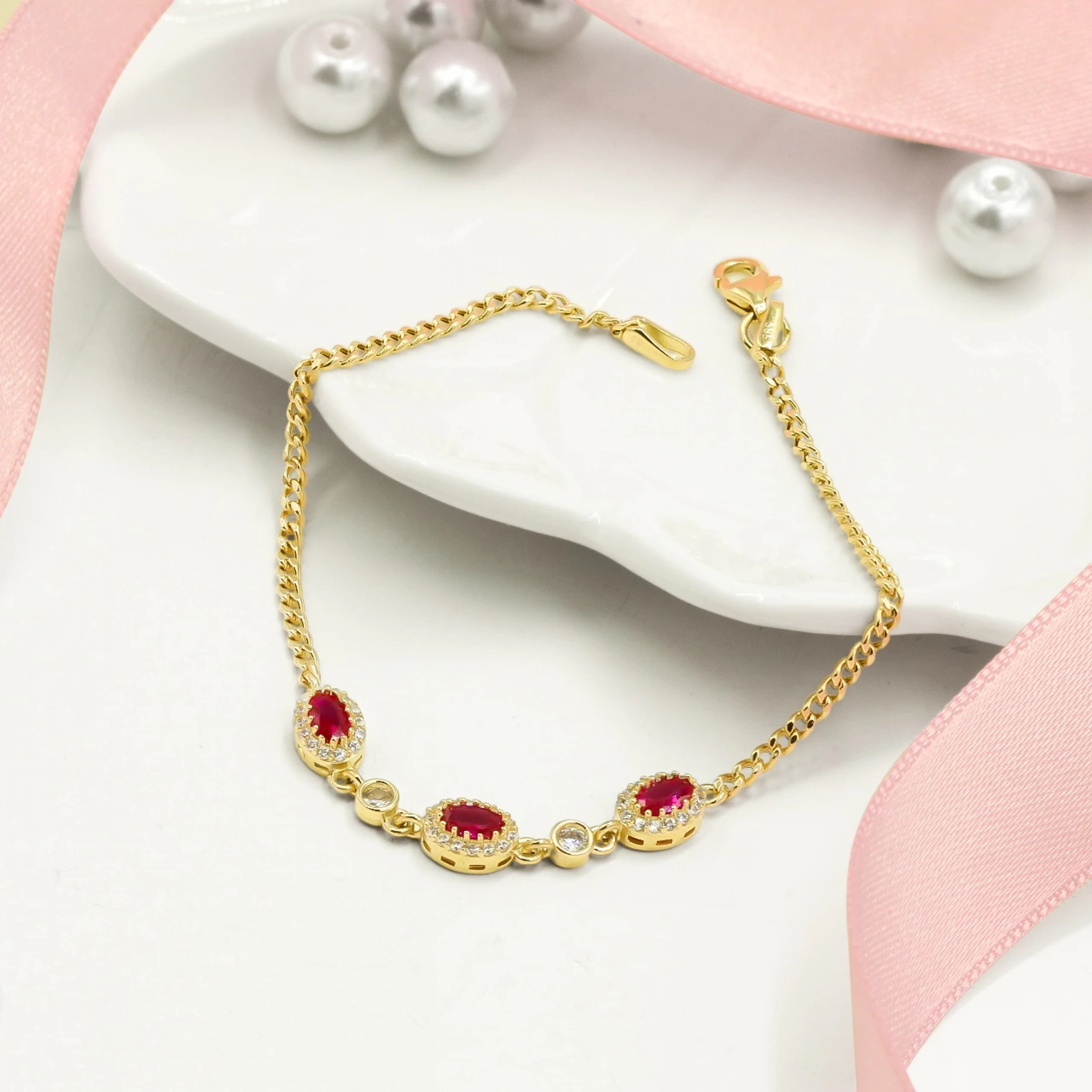Kırmızı Taşlı 14 Ayar Altın Bileklik