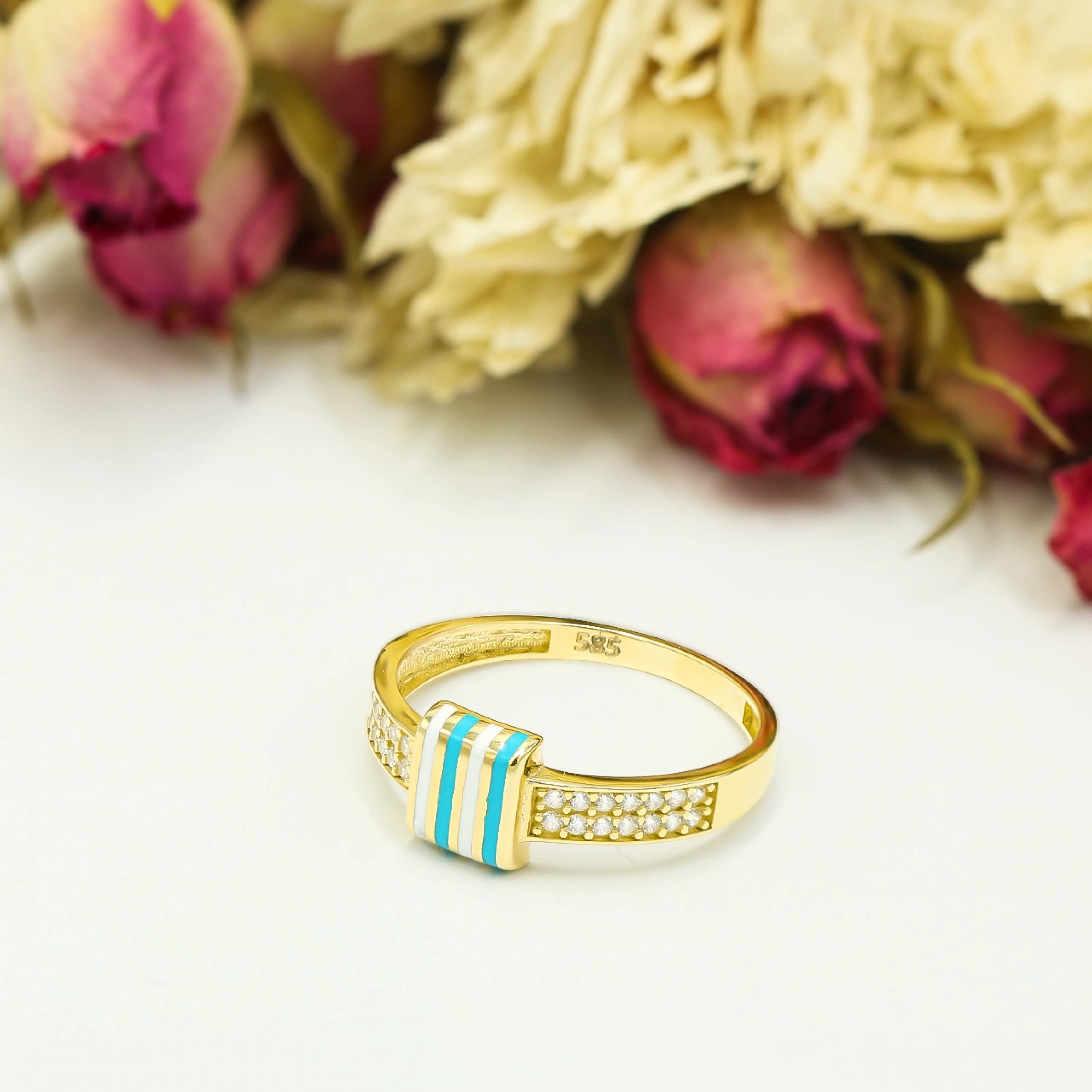 Mavi Mineli 14 Ayar Altın Yüzük