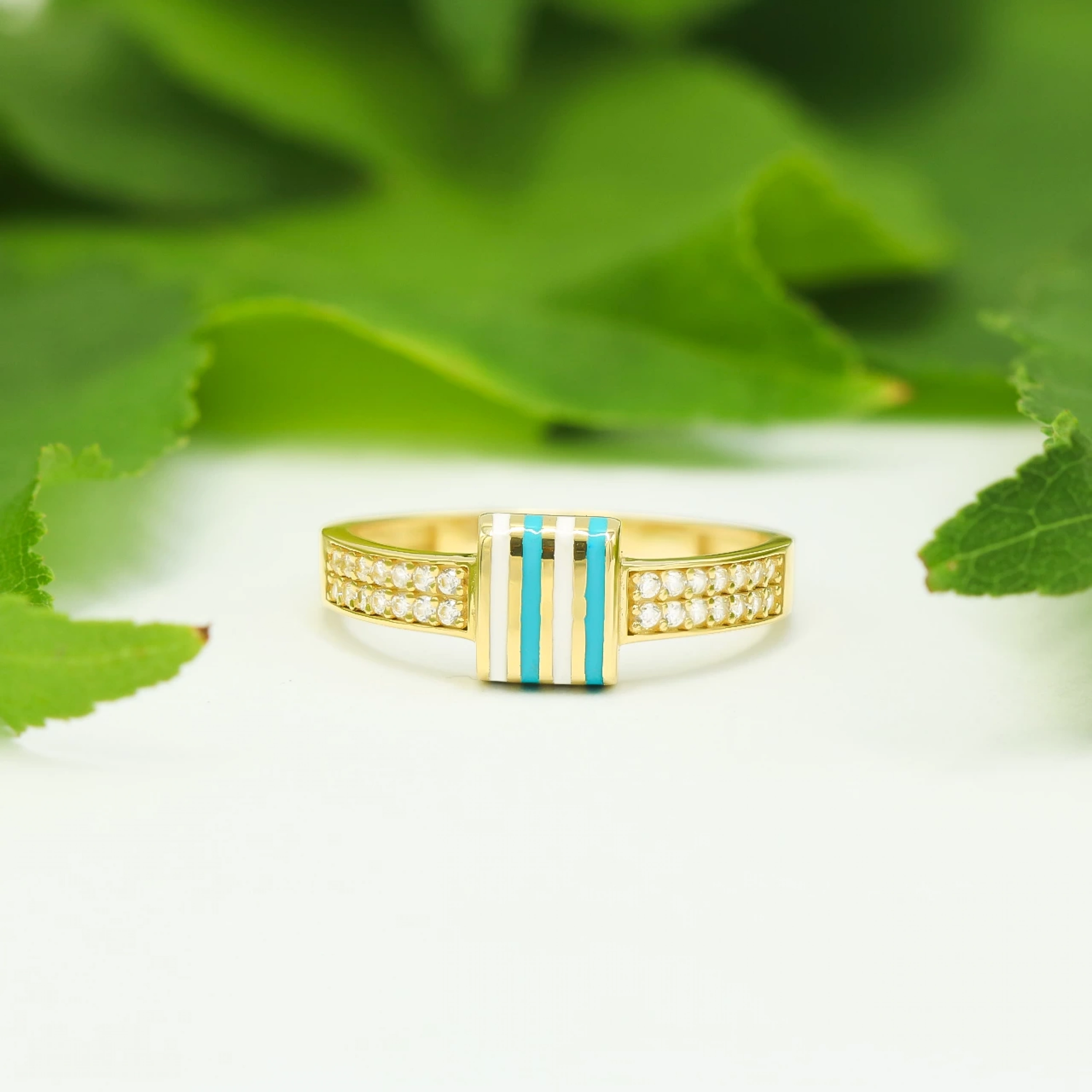 Mavi Mineli 14 Ayar Altın Yüzük