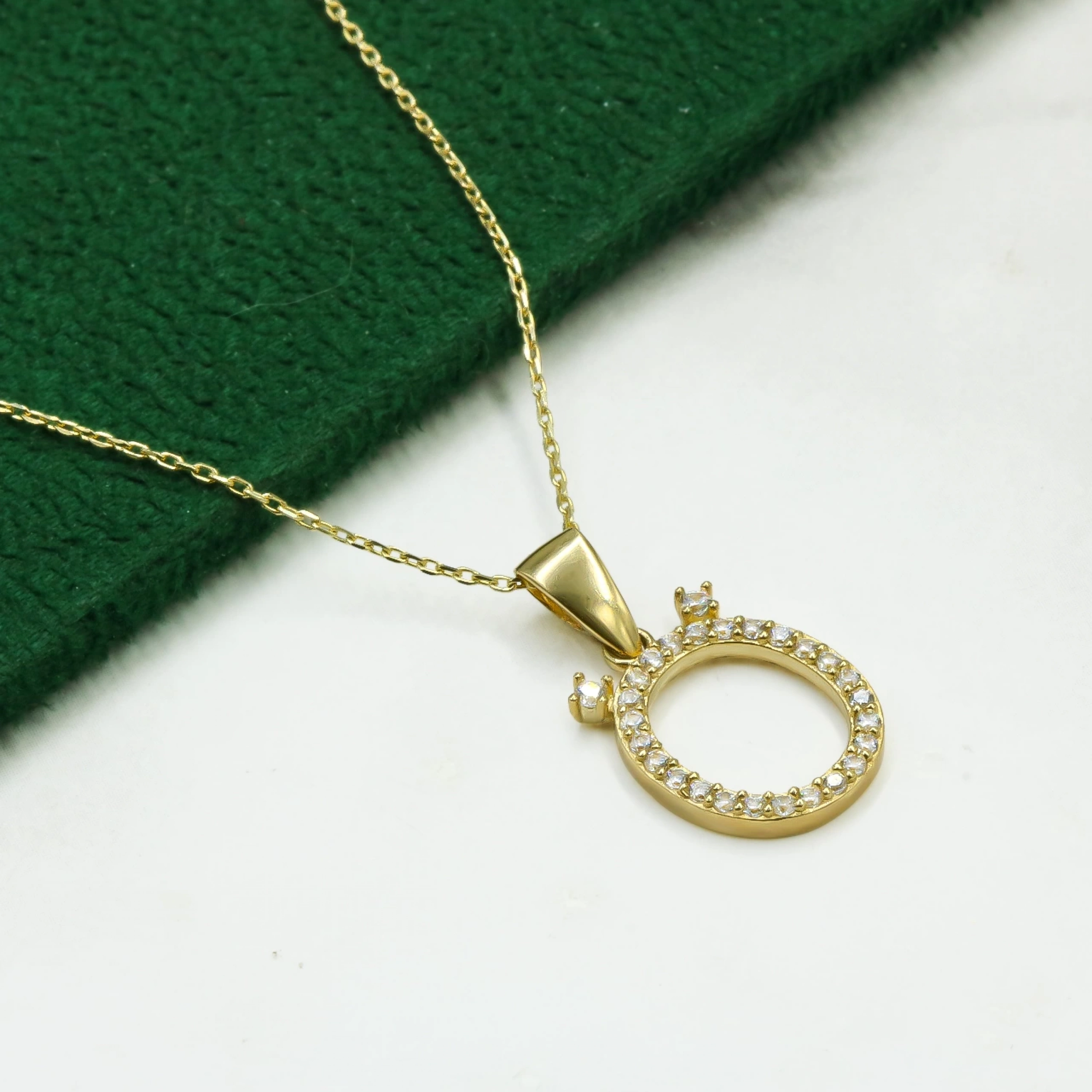 Ö Harfi 14 Ayar Altın Kolye Ucu