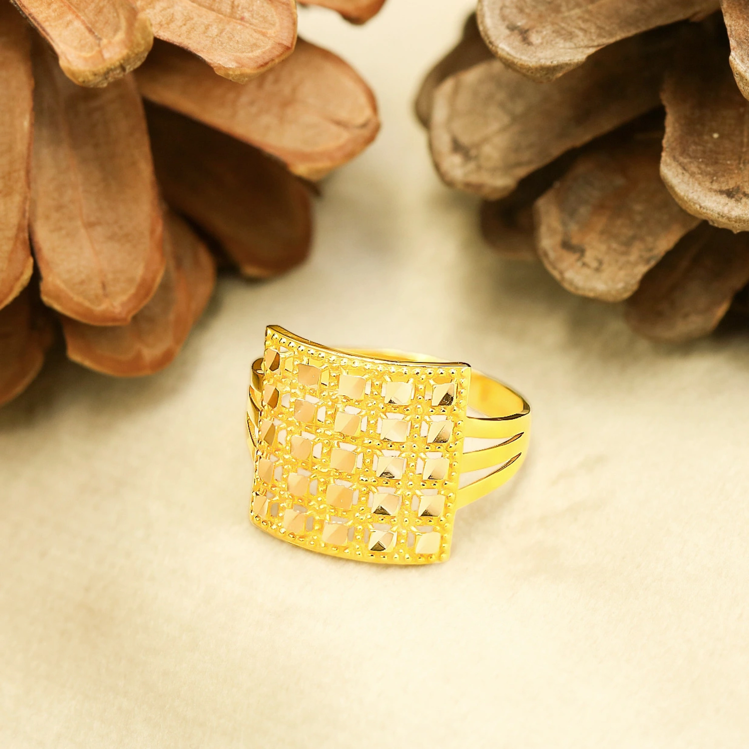 Özel Tasarım Fantezi 14 Ayar Altın Yüzük