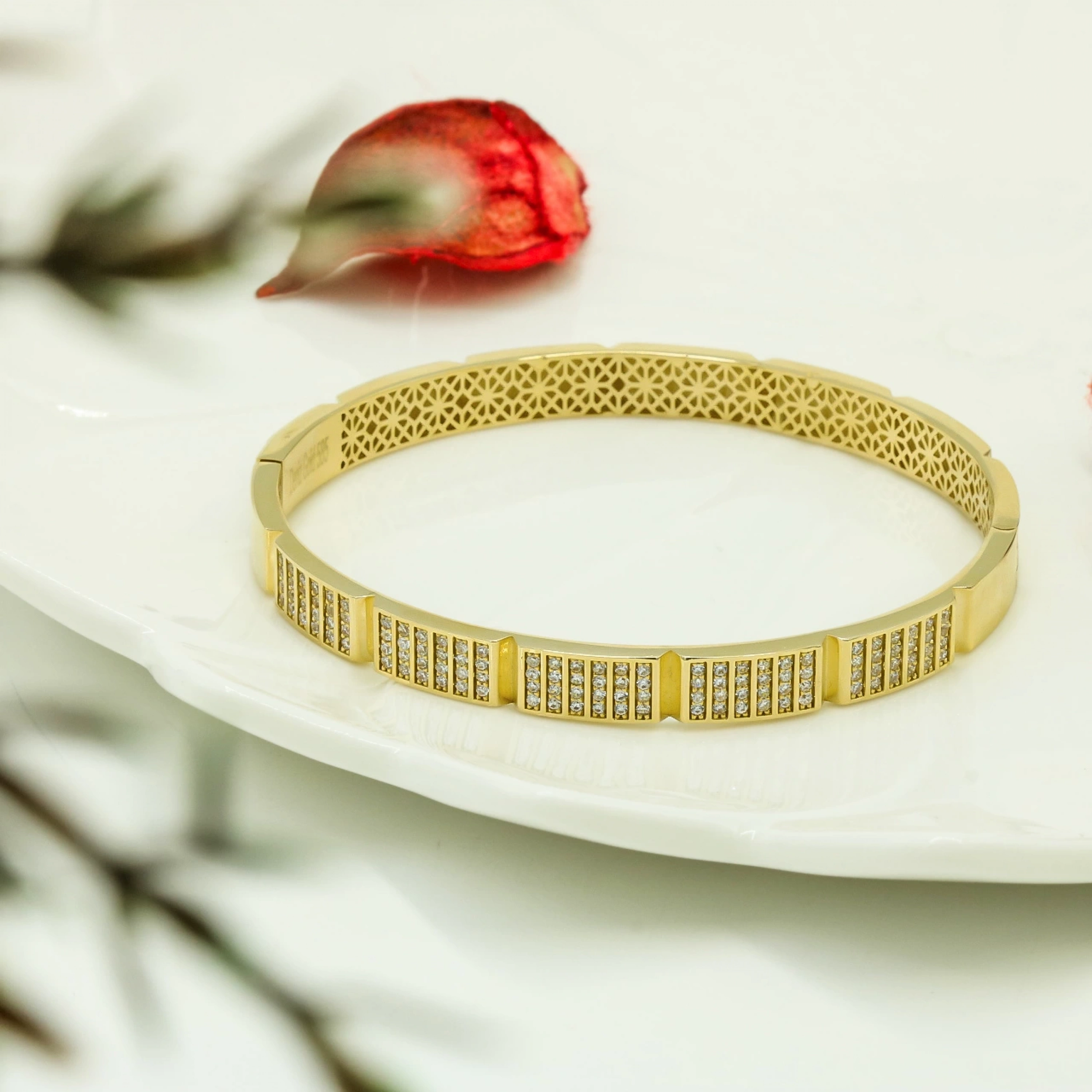 Parça Su Yolu 14 Ayar Kelepçe Bilezik