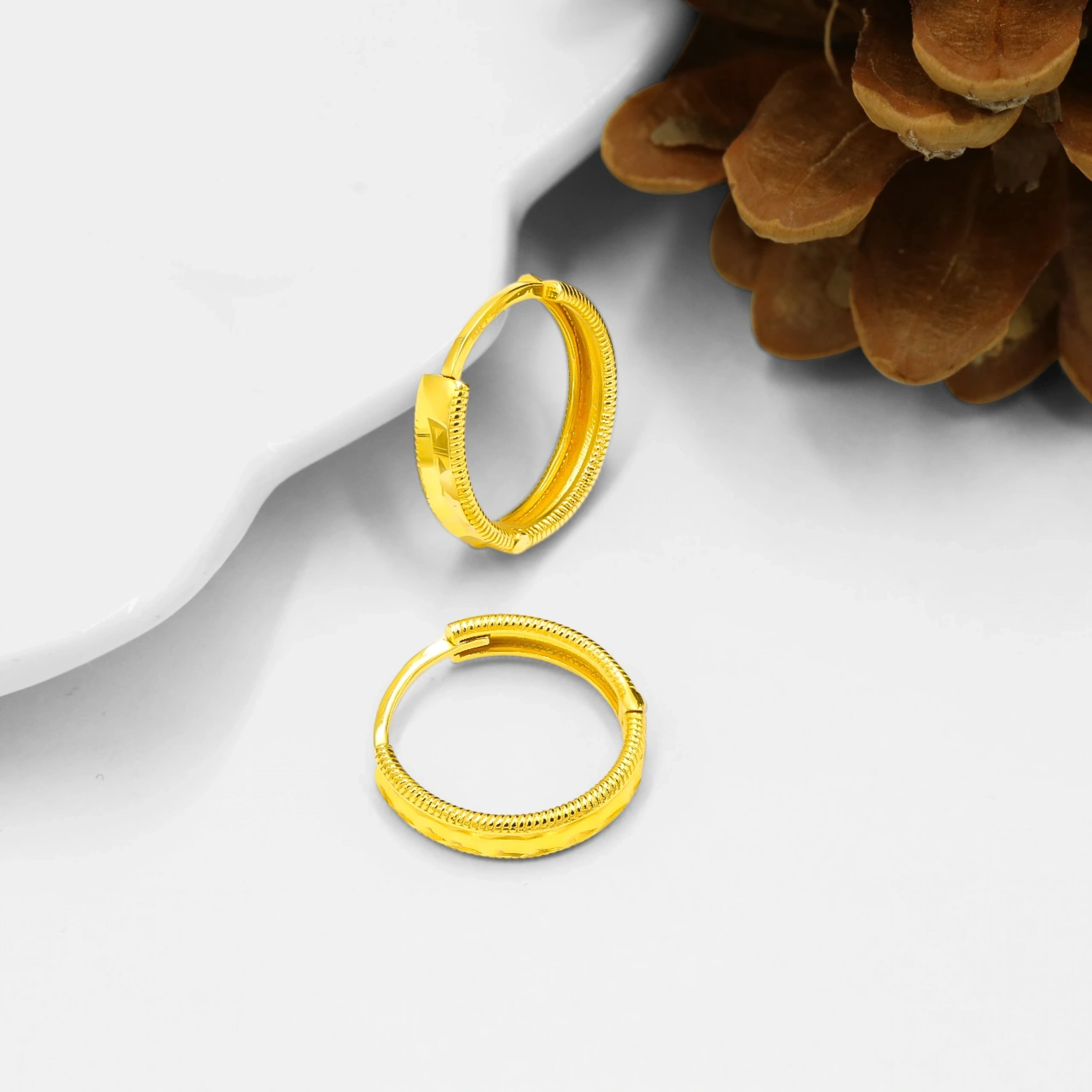 Pul Halka 14 Ayar Altın Küpe