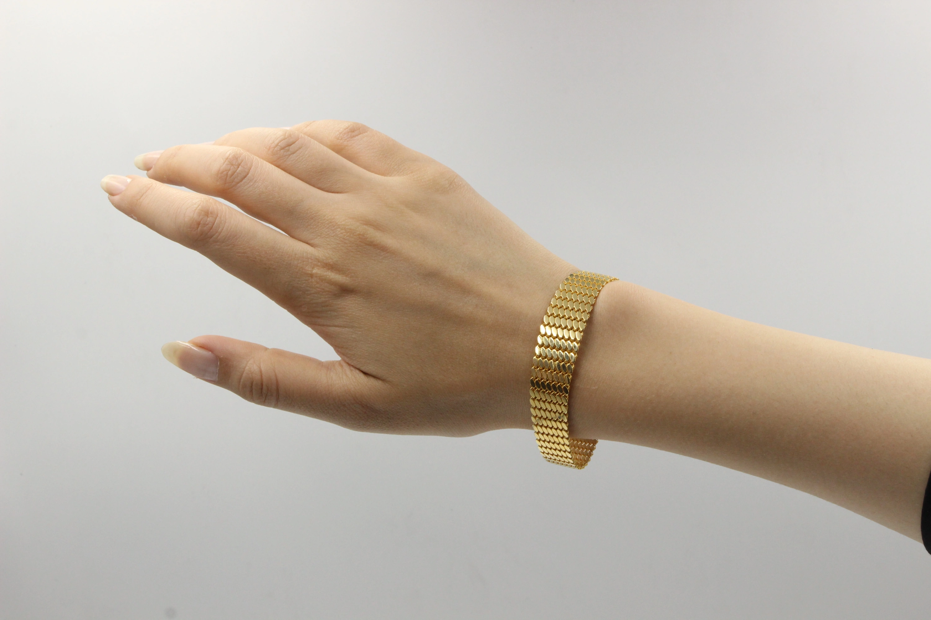 Pullu 14 Ayar Altın Bileklik