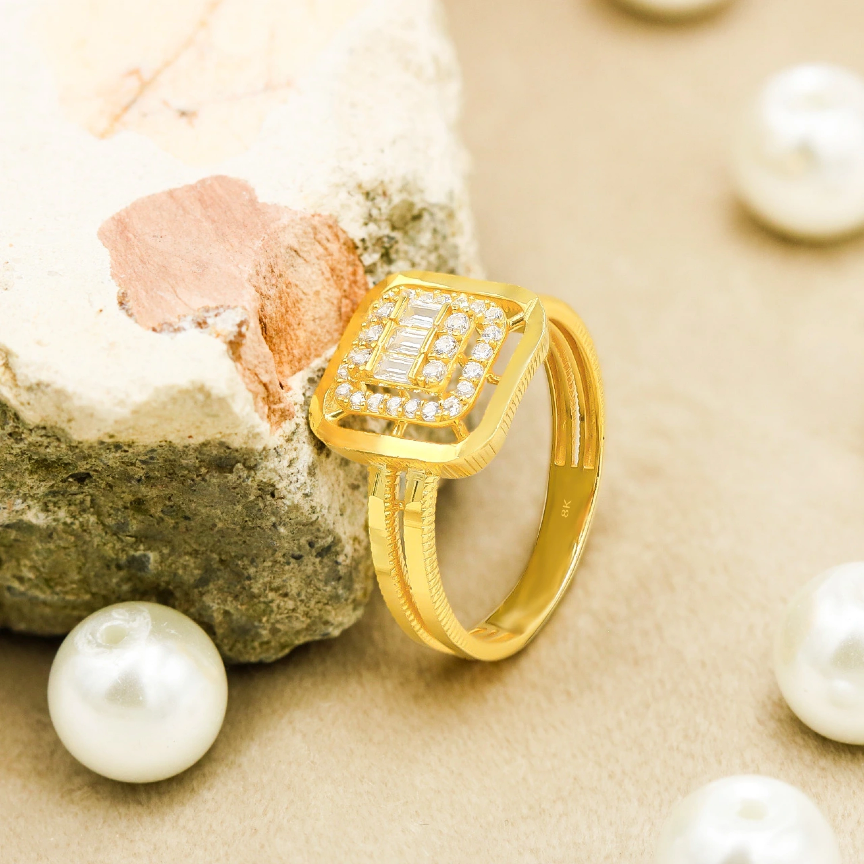 Baget Taşlı 8 Ayar Altın Yüzük