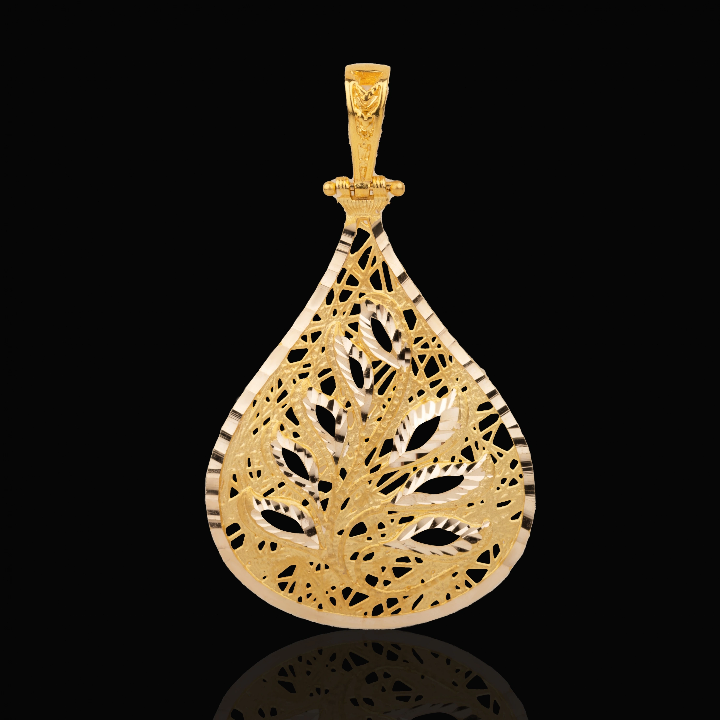 Yaprak Desenli 14 Ayar Altın Kolye Ucu