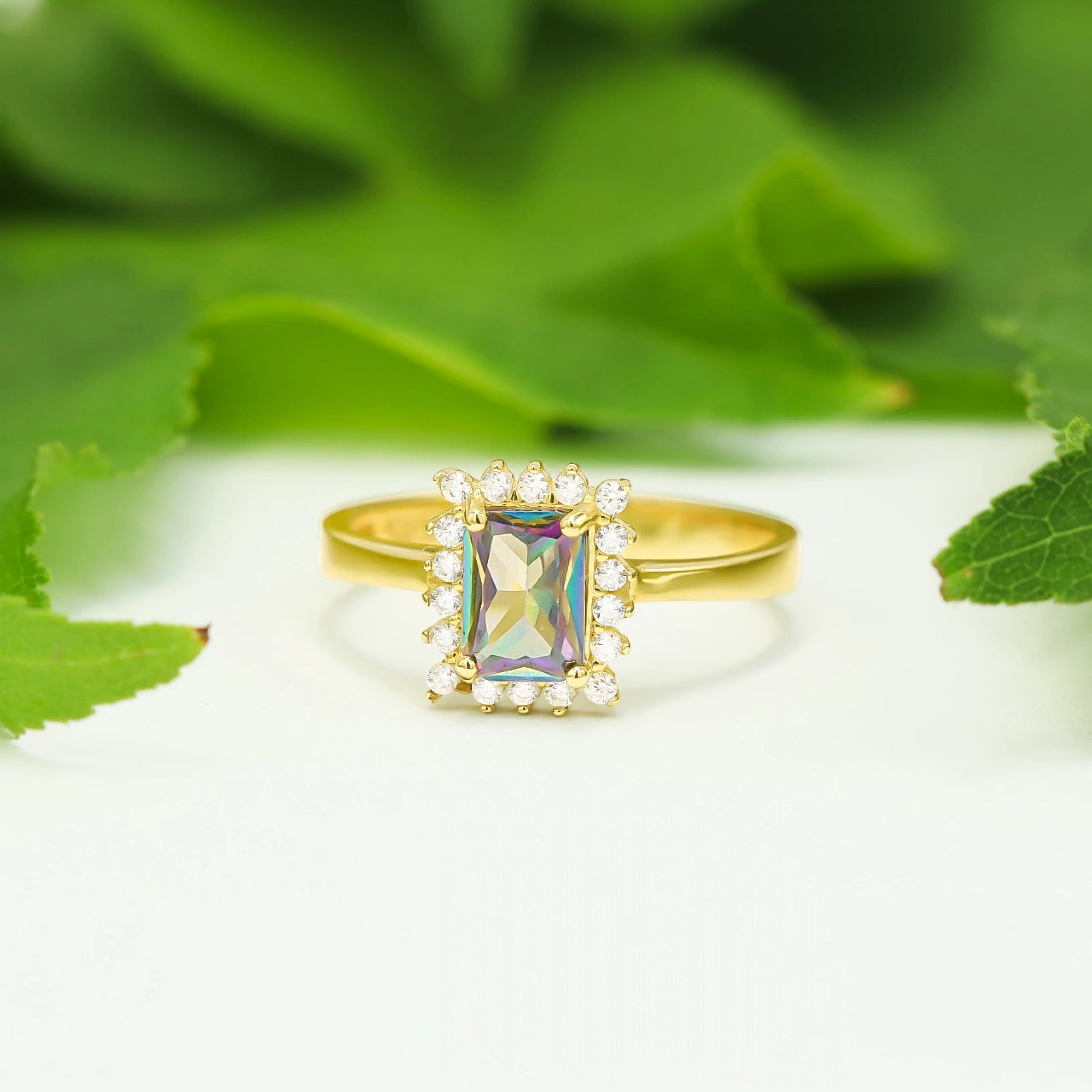 Renkli Taşlı 14 Ayar Altın Yüzük