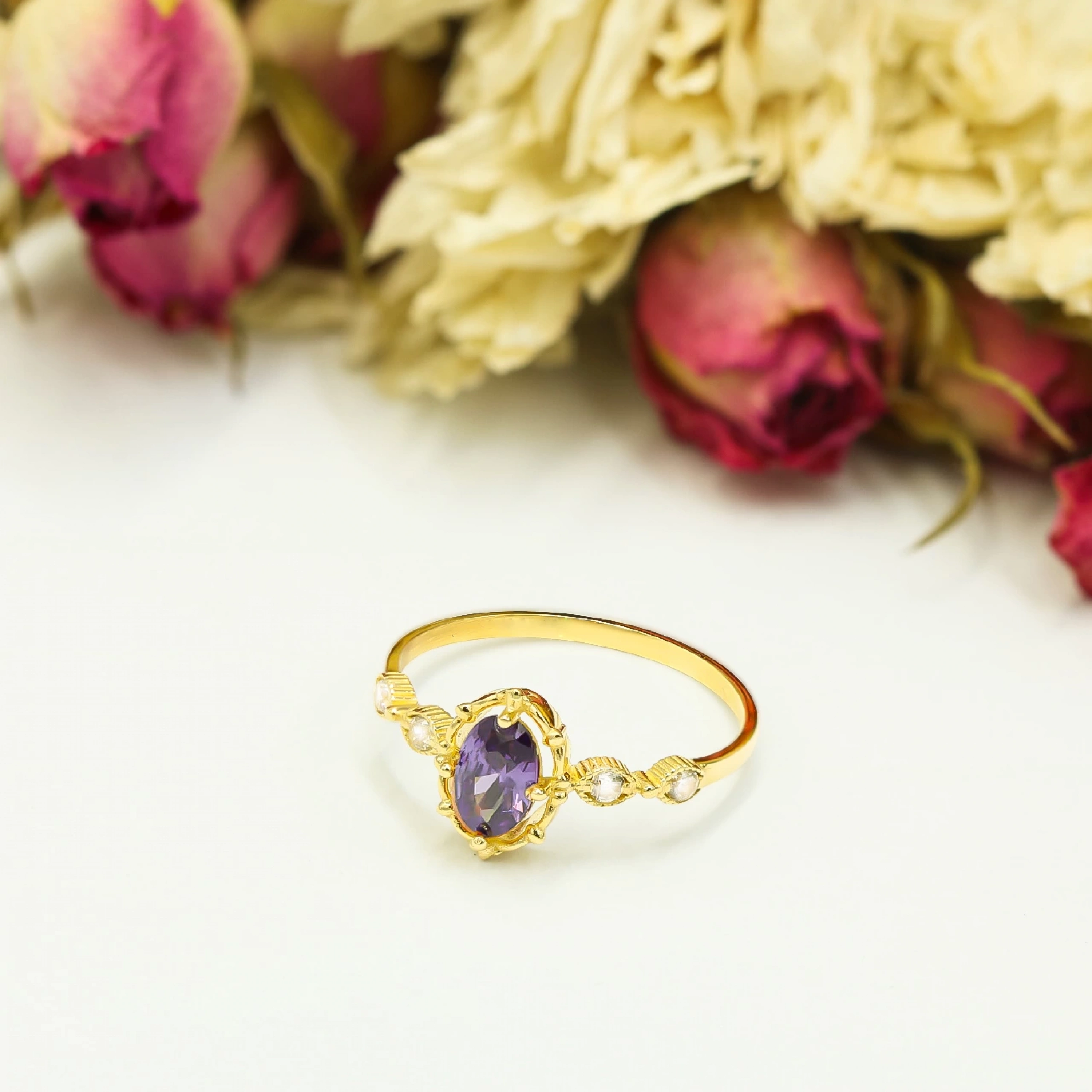 Renkli Taşlı 14 Ayar Altın Yüzük