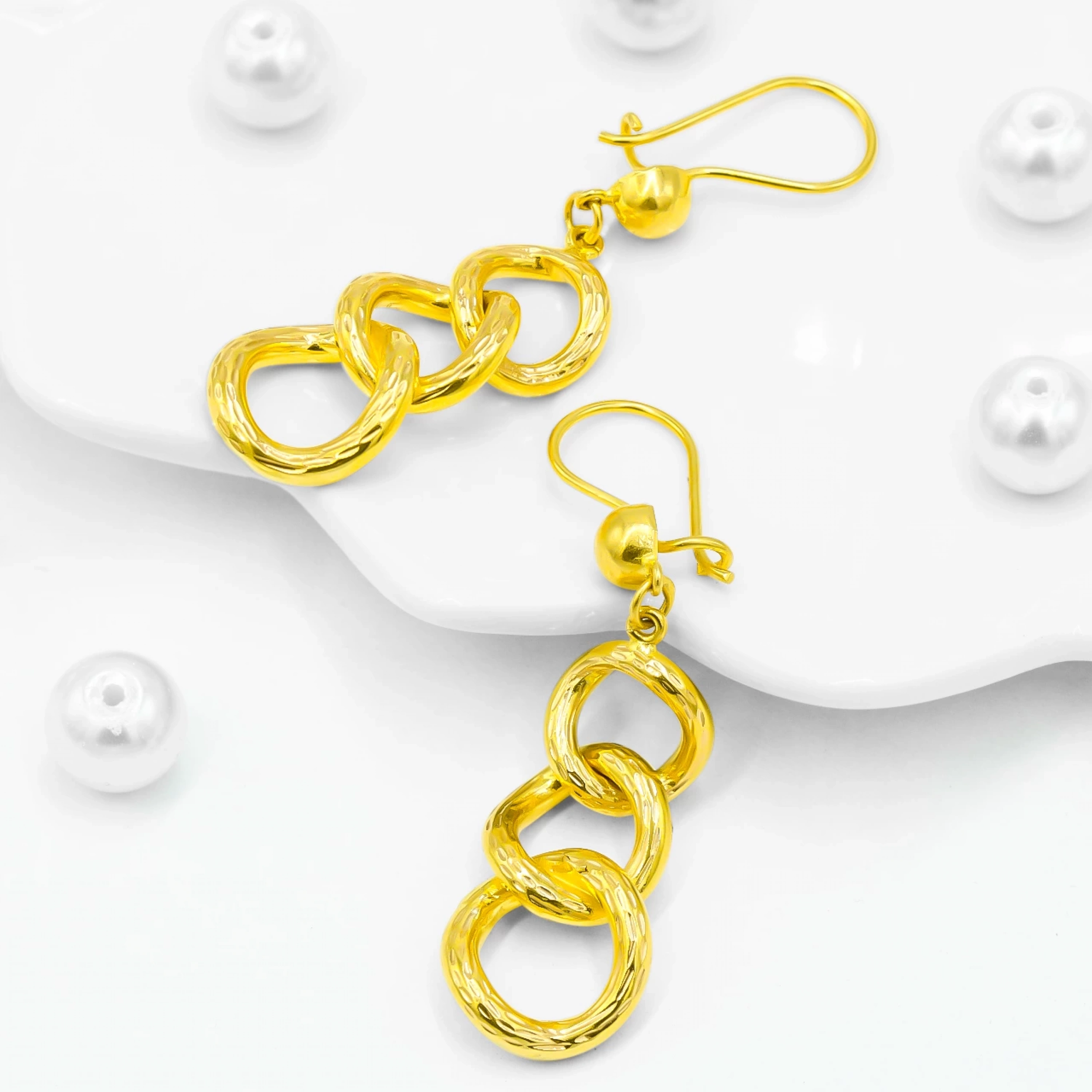 Samanyolu Sallantılı 22 Ayar Altın Küpe