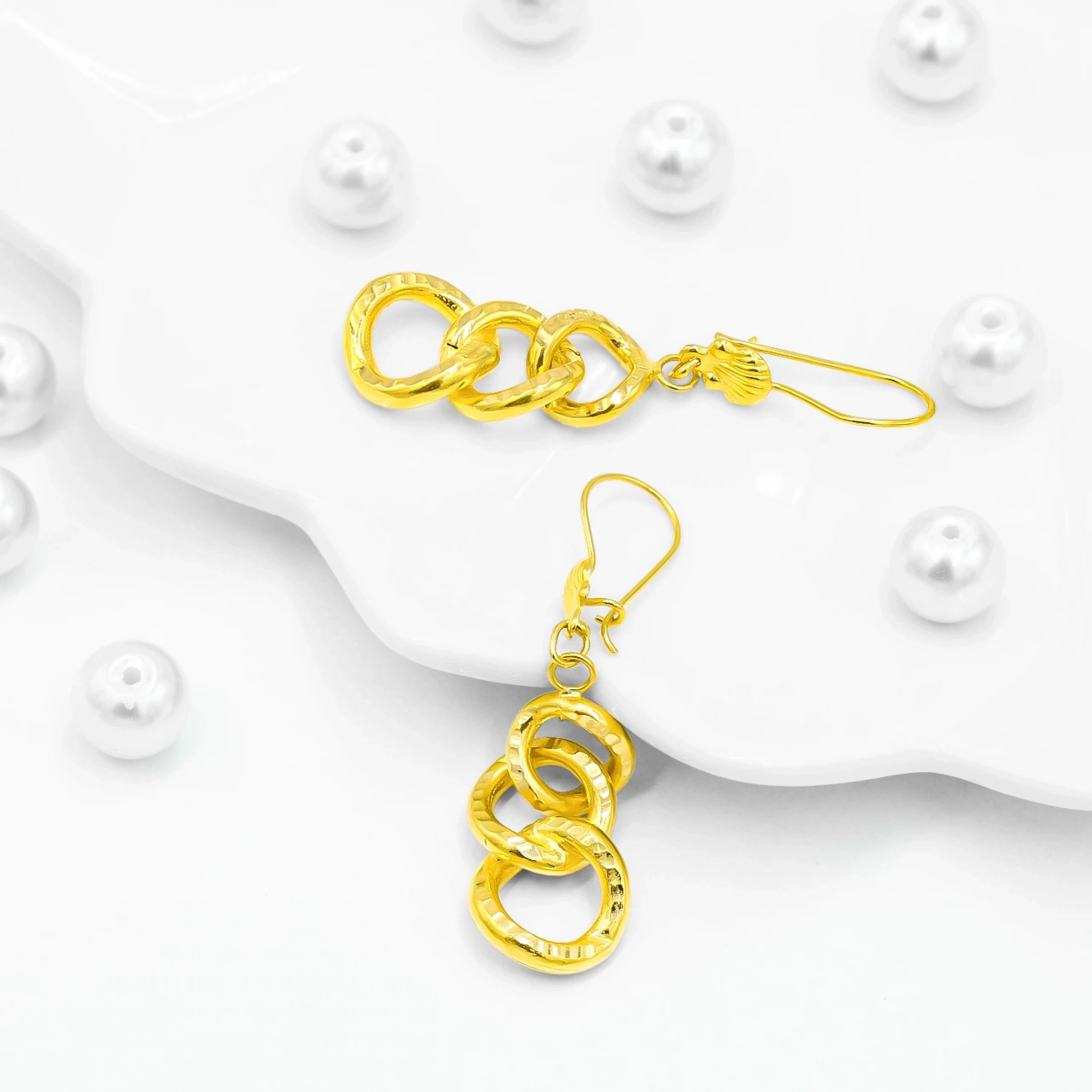 Samanyolu Sallantılı 22 Ayar Altın Küpe