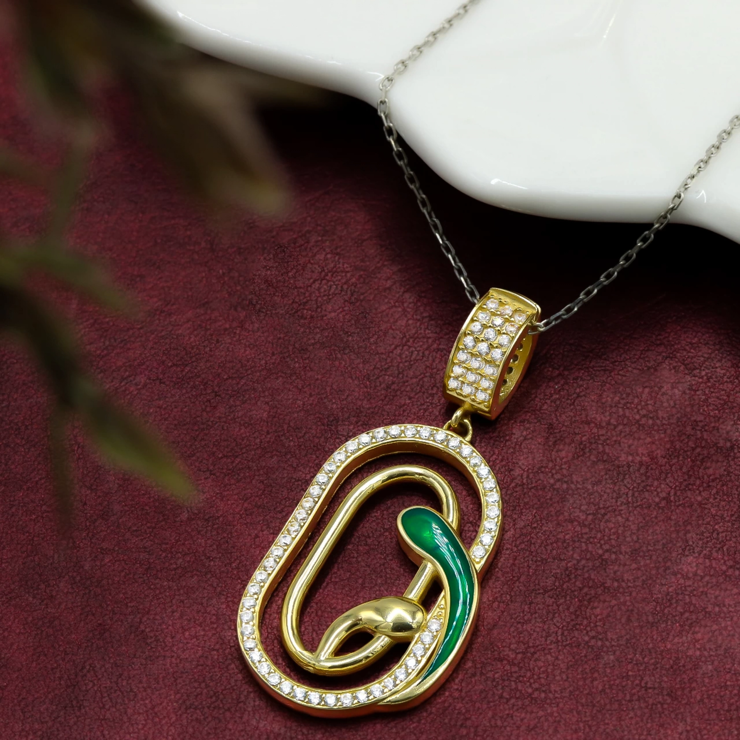 Snake Taşlı 14 Ayar Altın Kolye Ucu