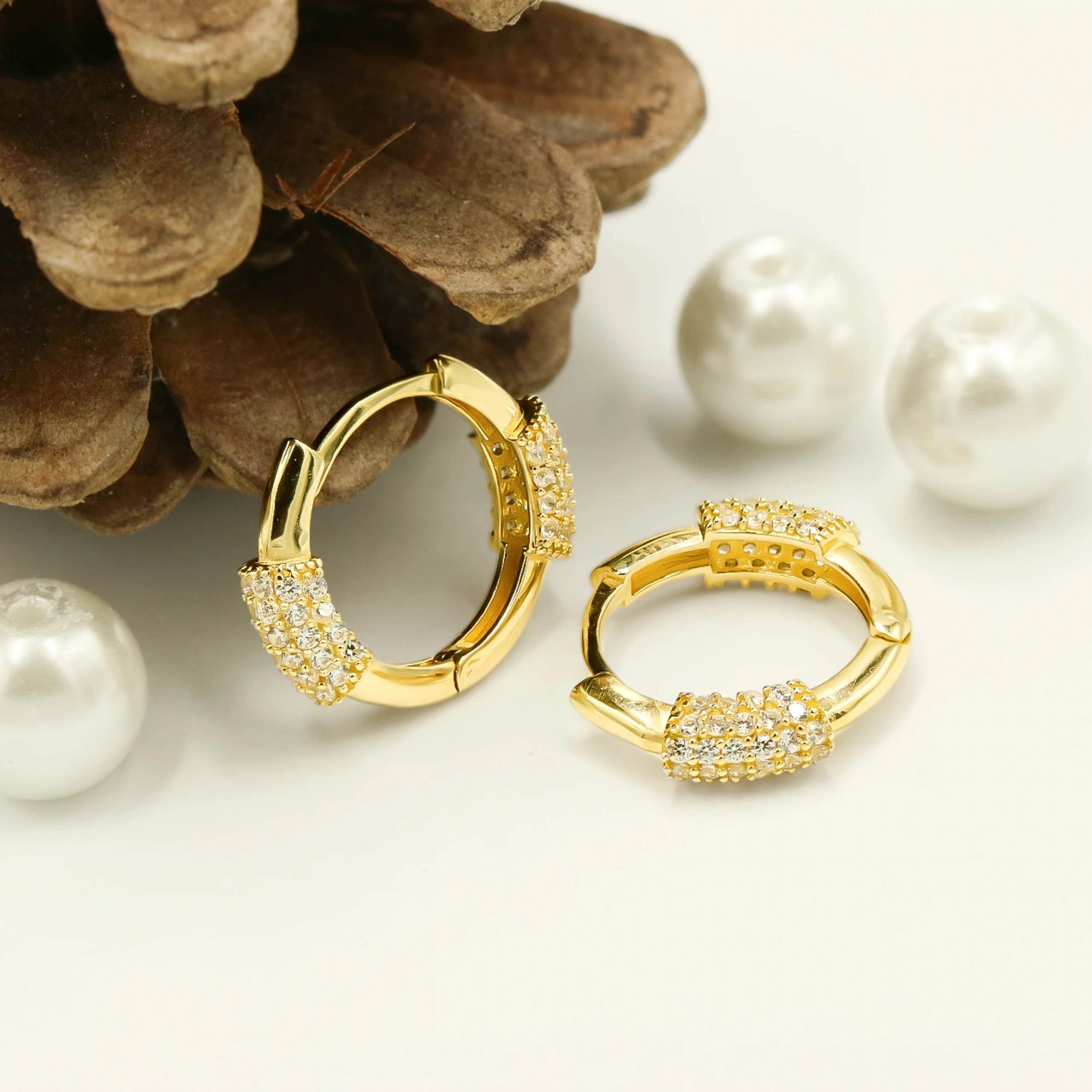 Taşlı 14 Ayar Halka Altın Küpe