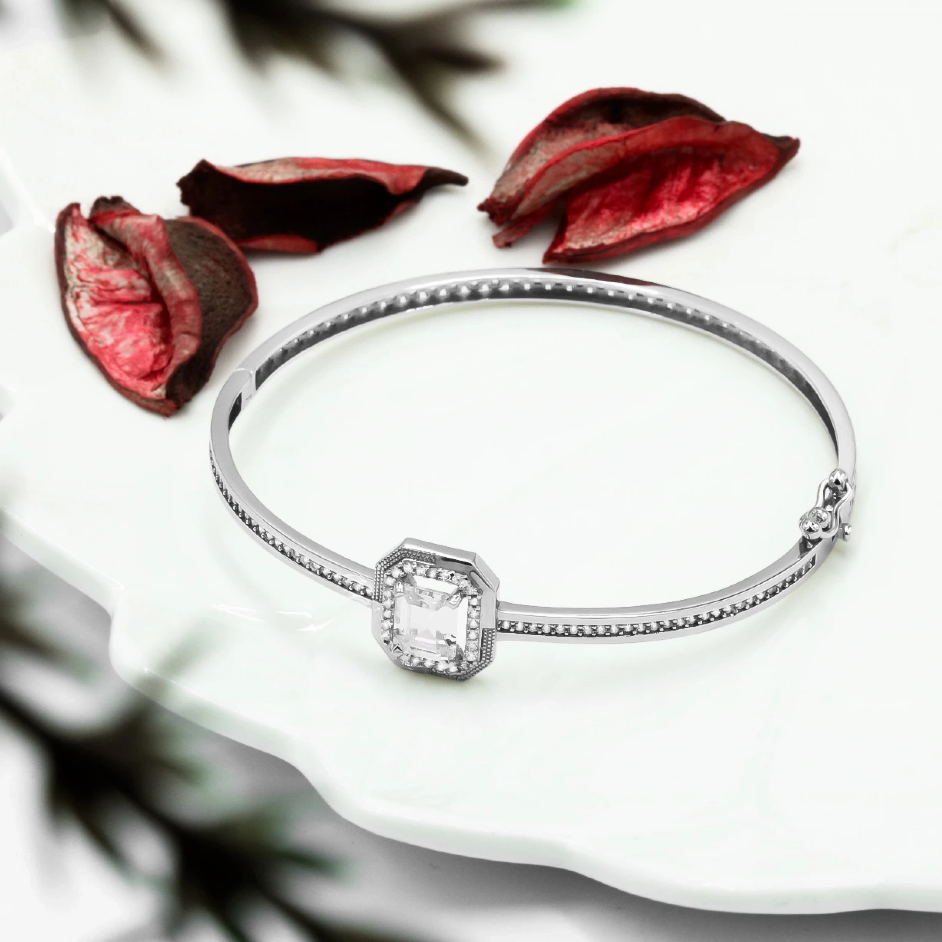 Taşlı Baget 8 Ayar Kelepçe Bilezik