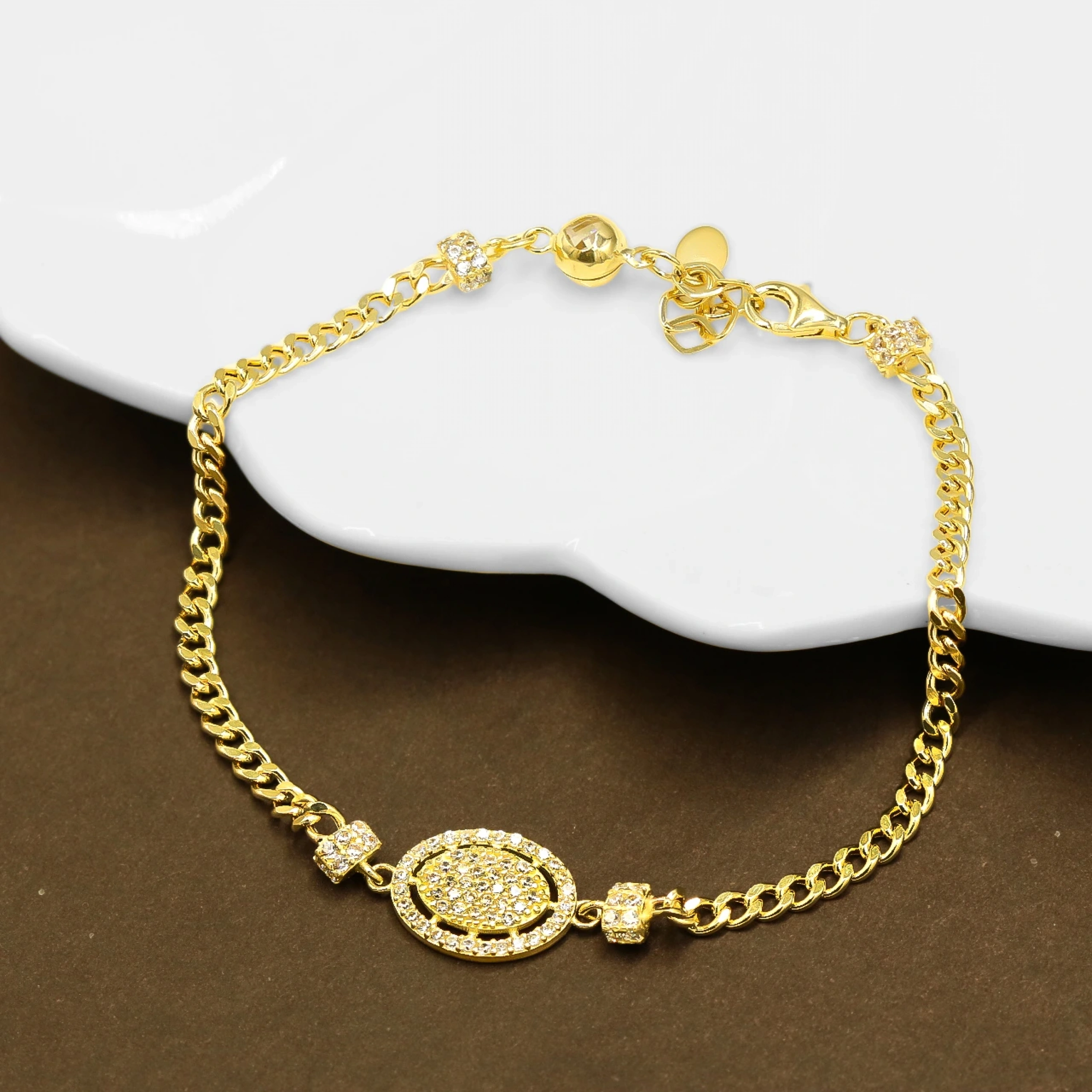 Taşlı Oval Baget 14 Ayar Altın Bileklik