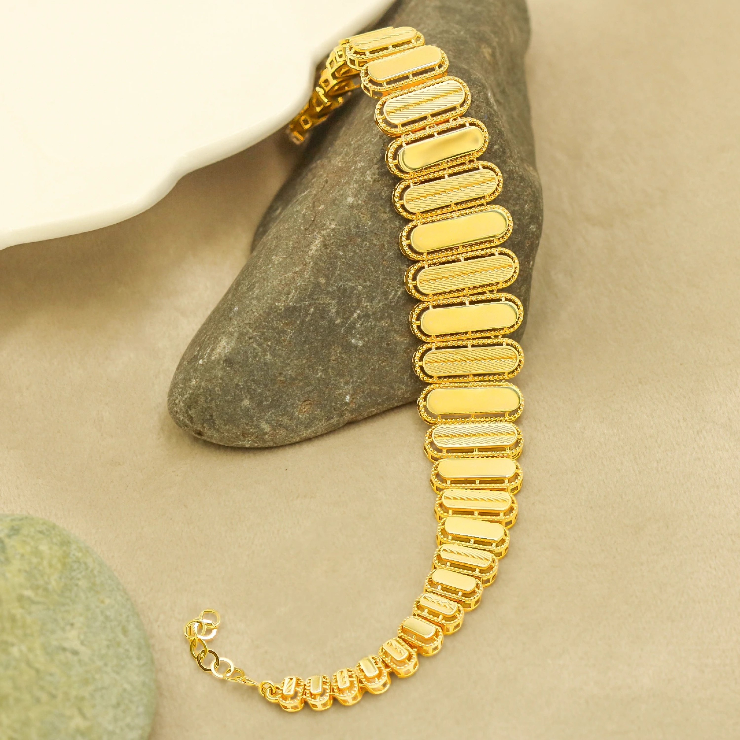 Afrika Tarzı 14 Ayar Altın Bileklik