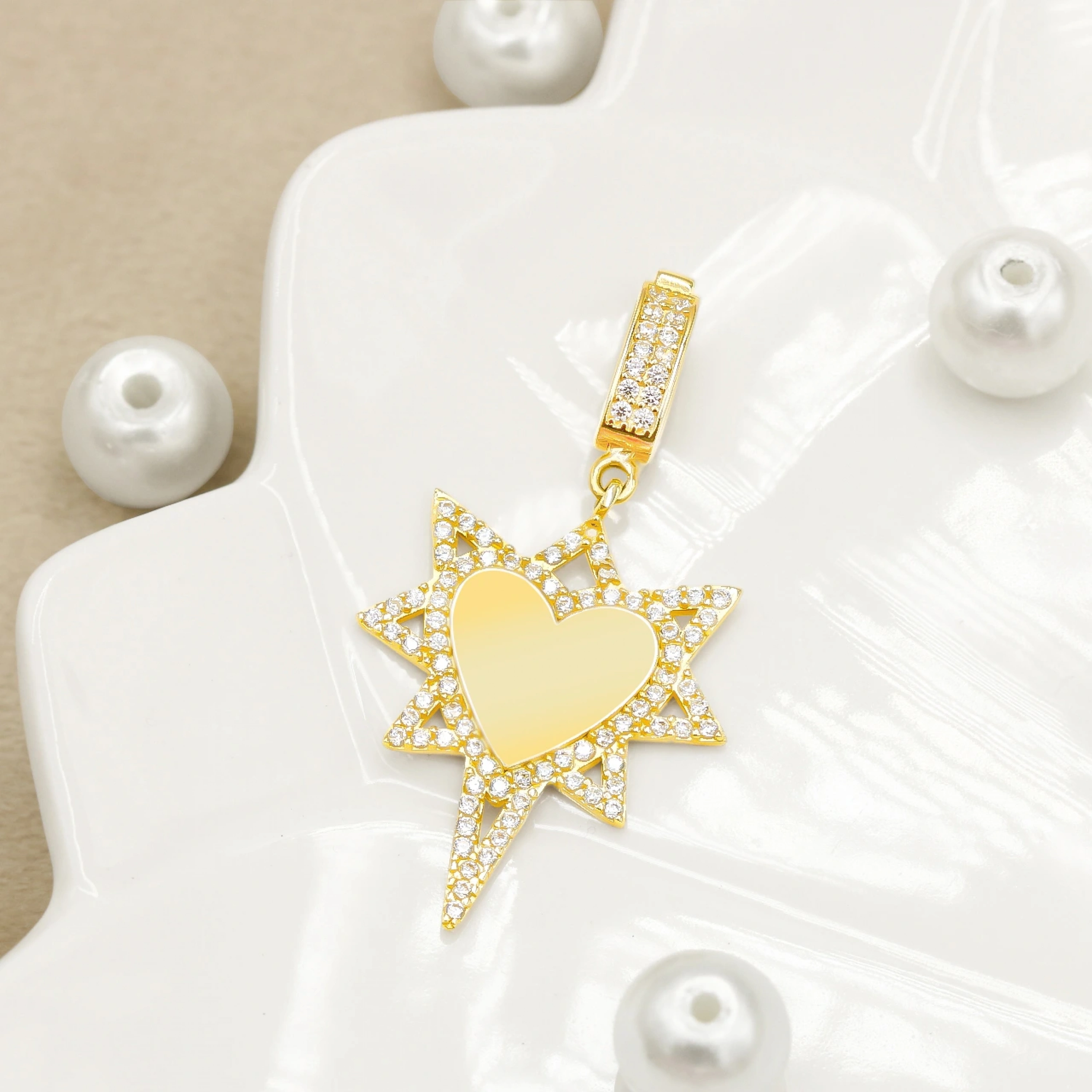 Kalpli Kuzey Yıldızı 14 Ayar Altın Kolye Ucu