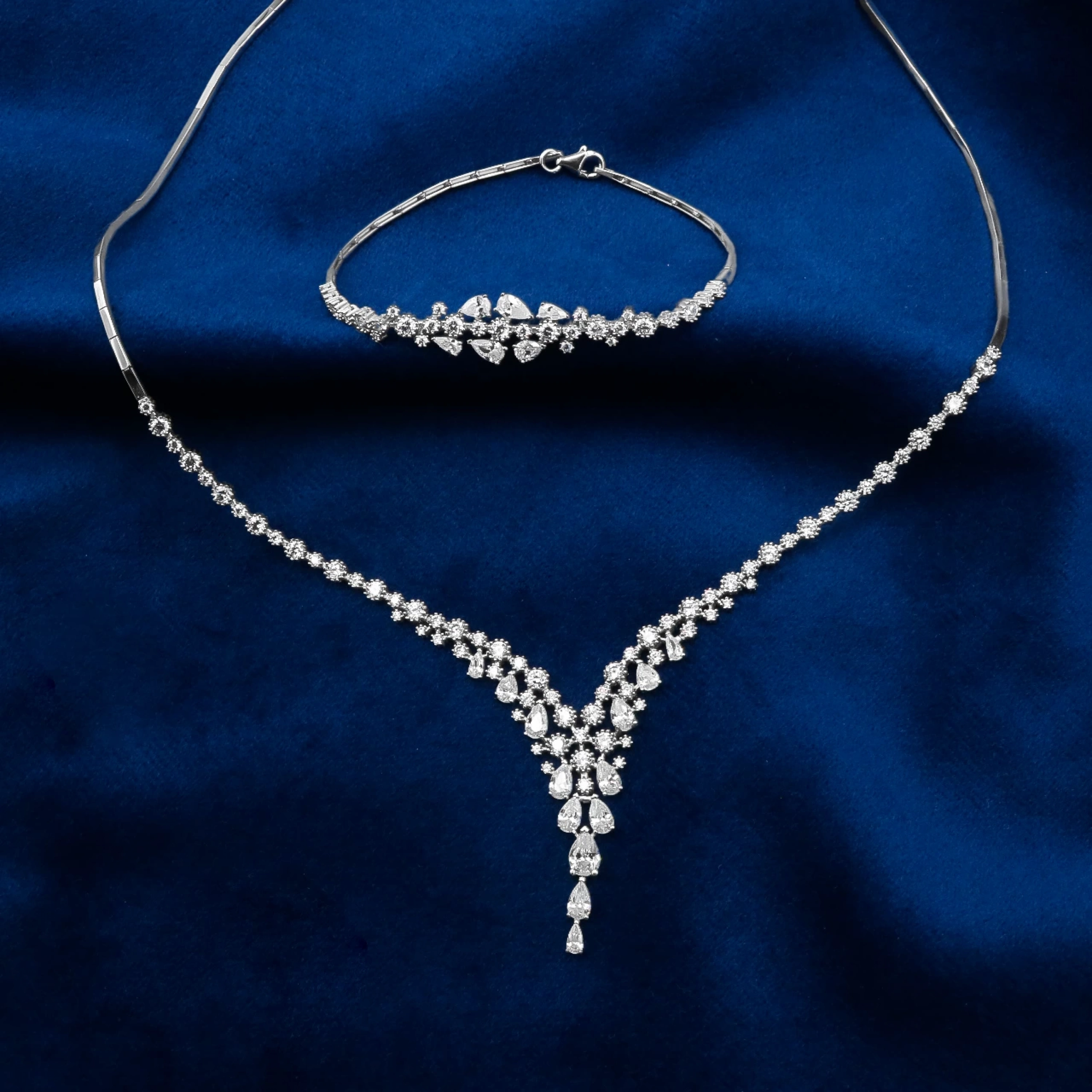 Taşlı Su Yolu 8 Ayar İkili Altın Set