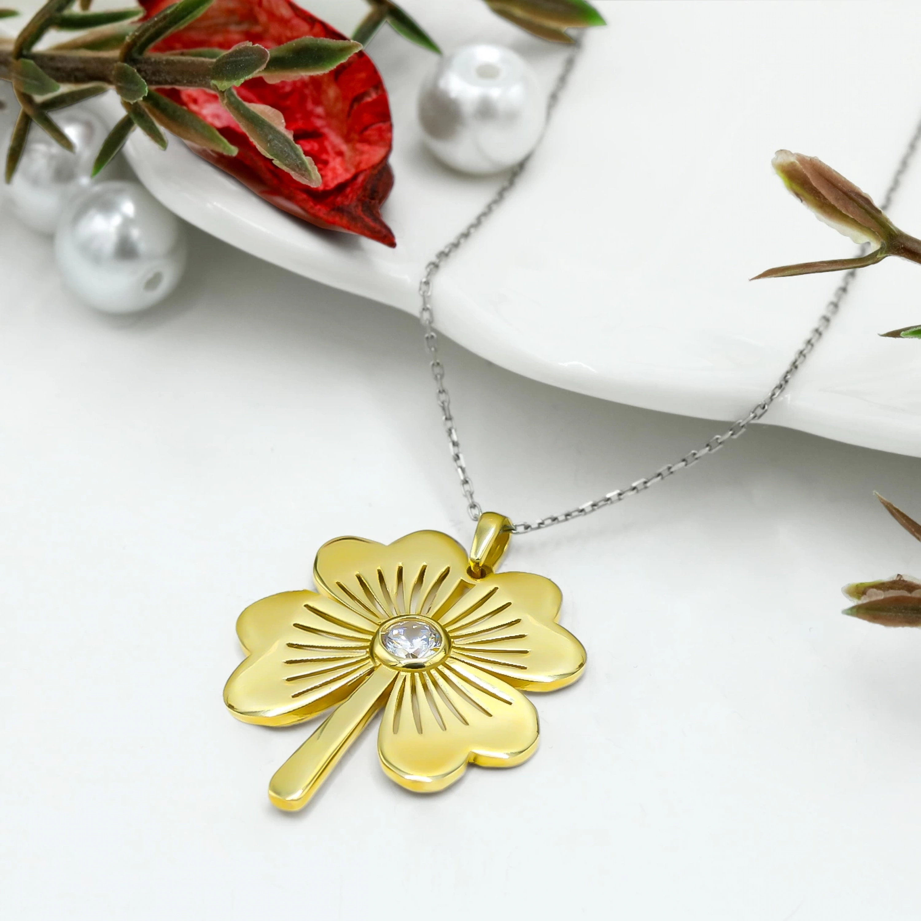 Tek Taş Yonca 14 Ayar Kolye Ucu