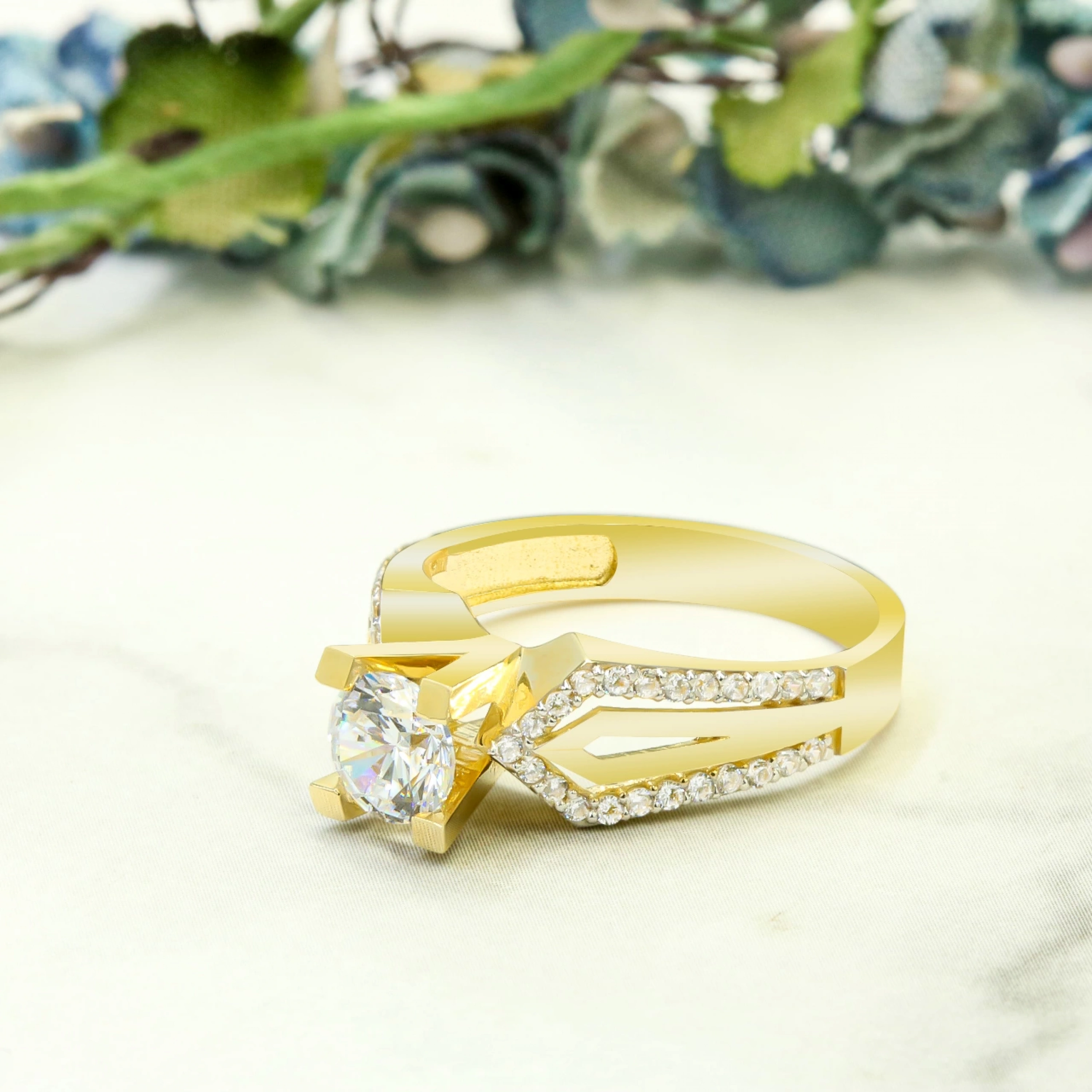 Fantezi Tektaş 14 Ayar Altın Yüzük