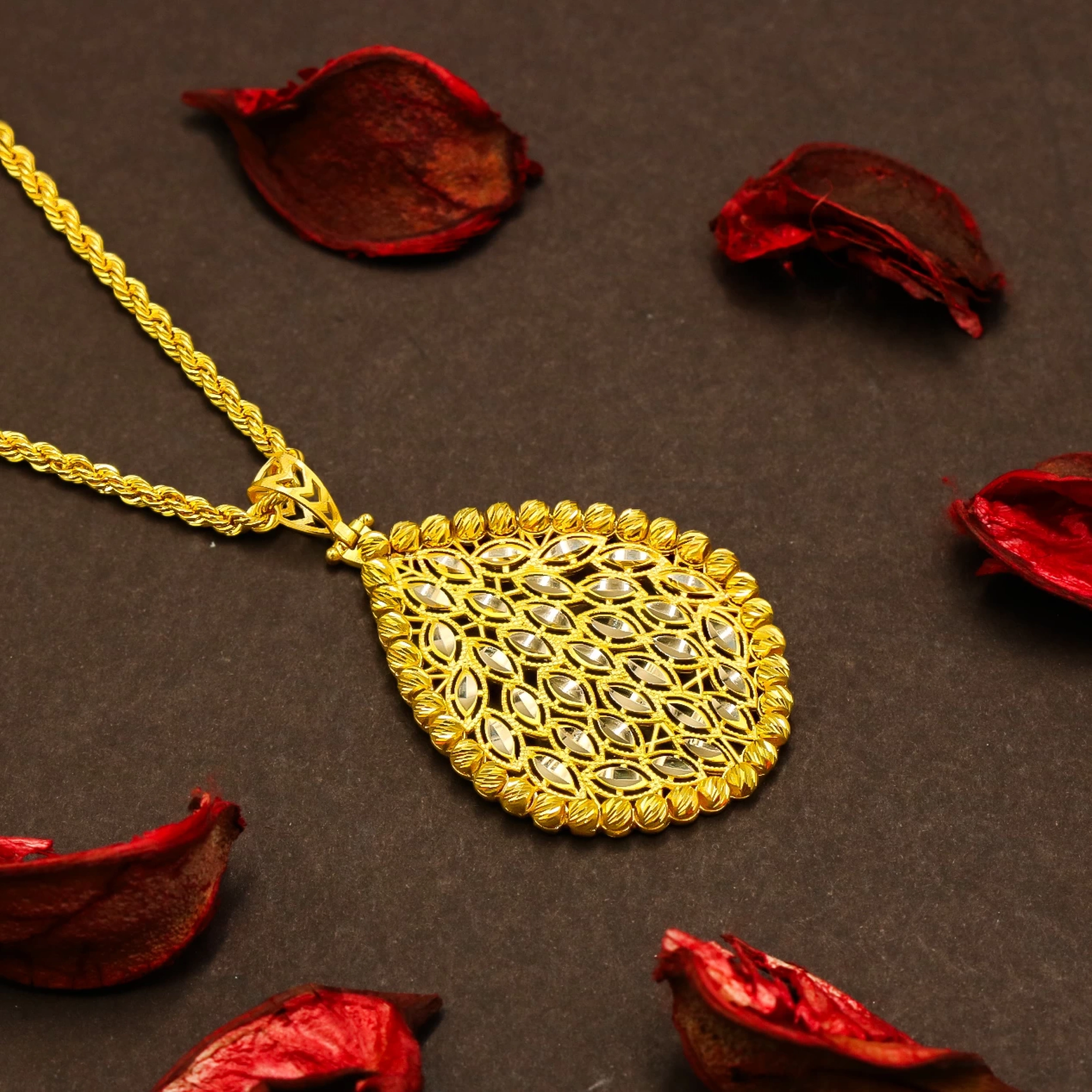 Dorika 14 Ayar Altın Kolye Ucu