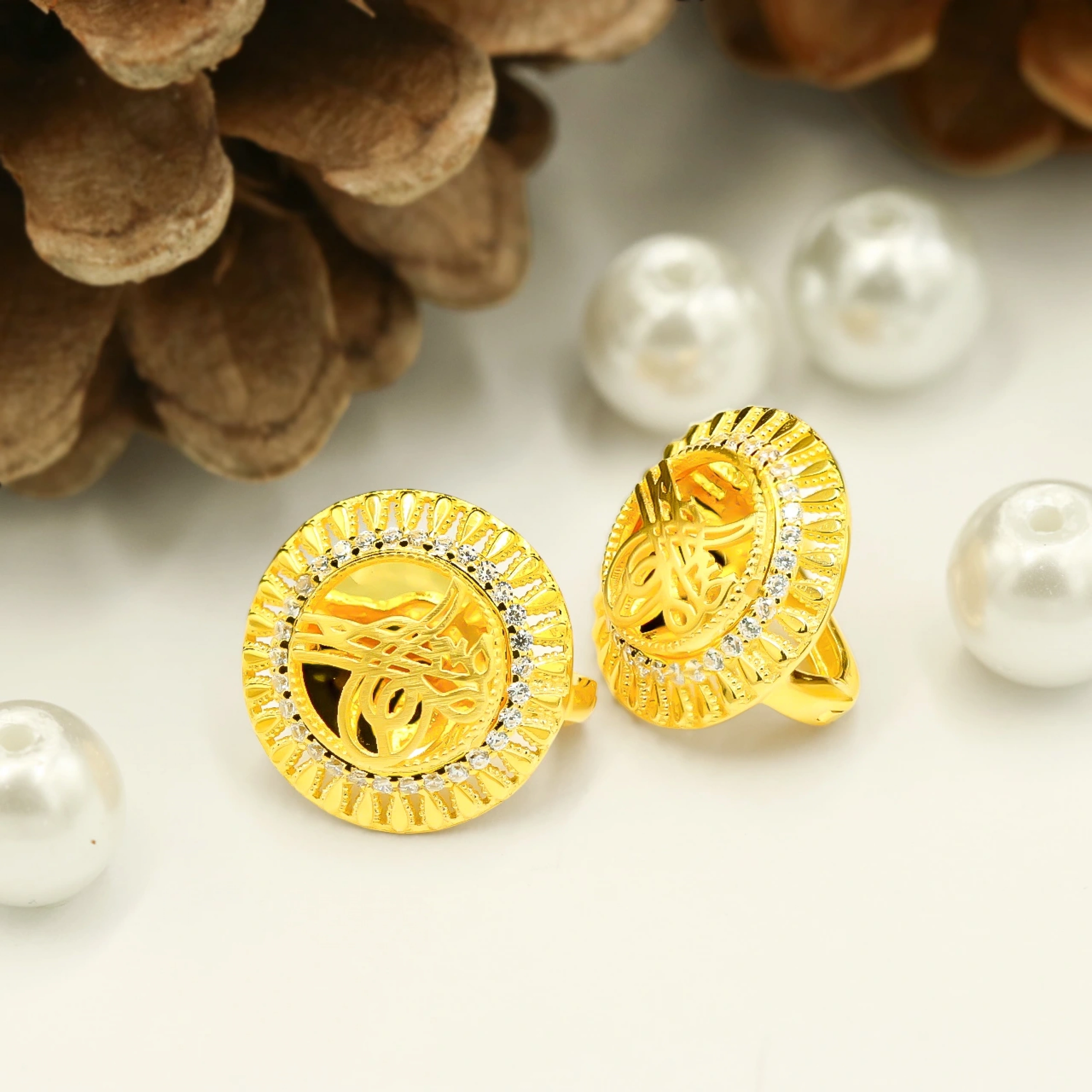 Tuğralı 14 Ayar Klipsli Altın Küpe