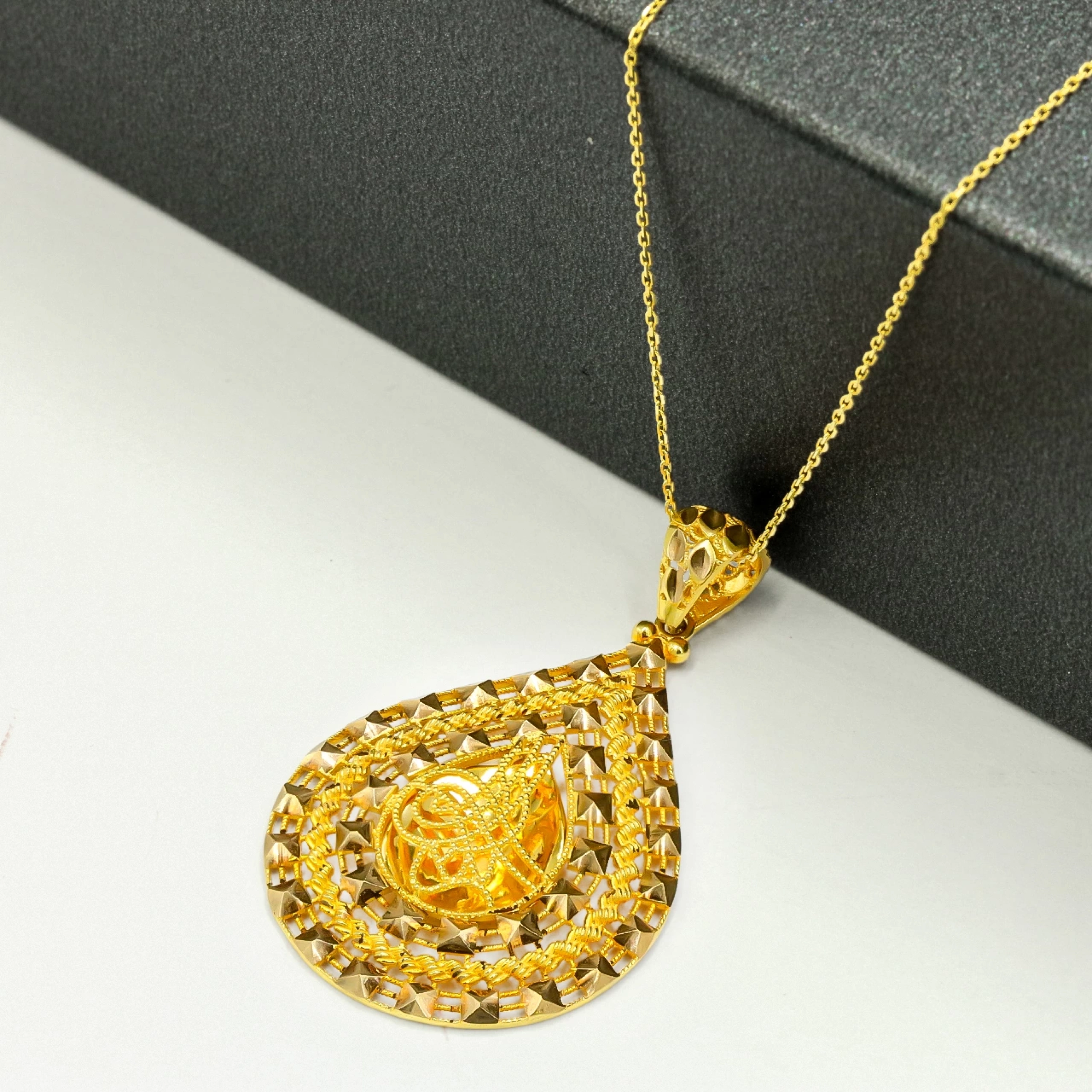 Tuğralı 8 Ayar Altın Kolye Ucu