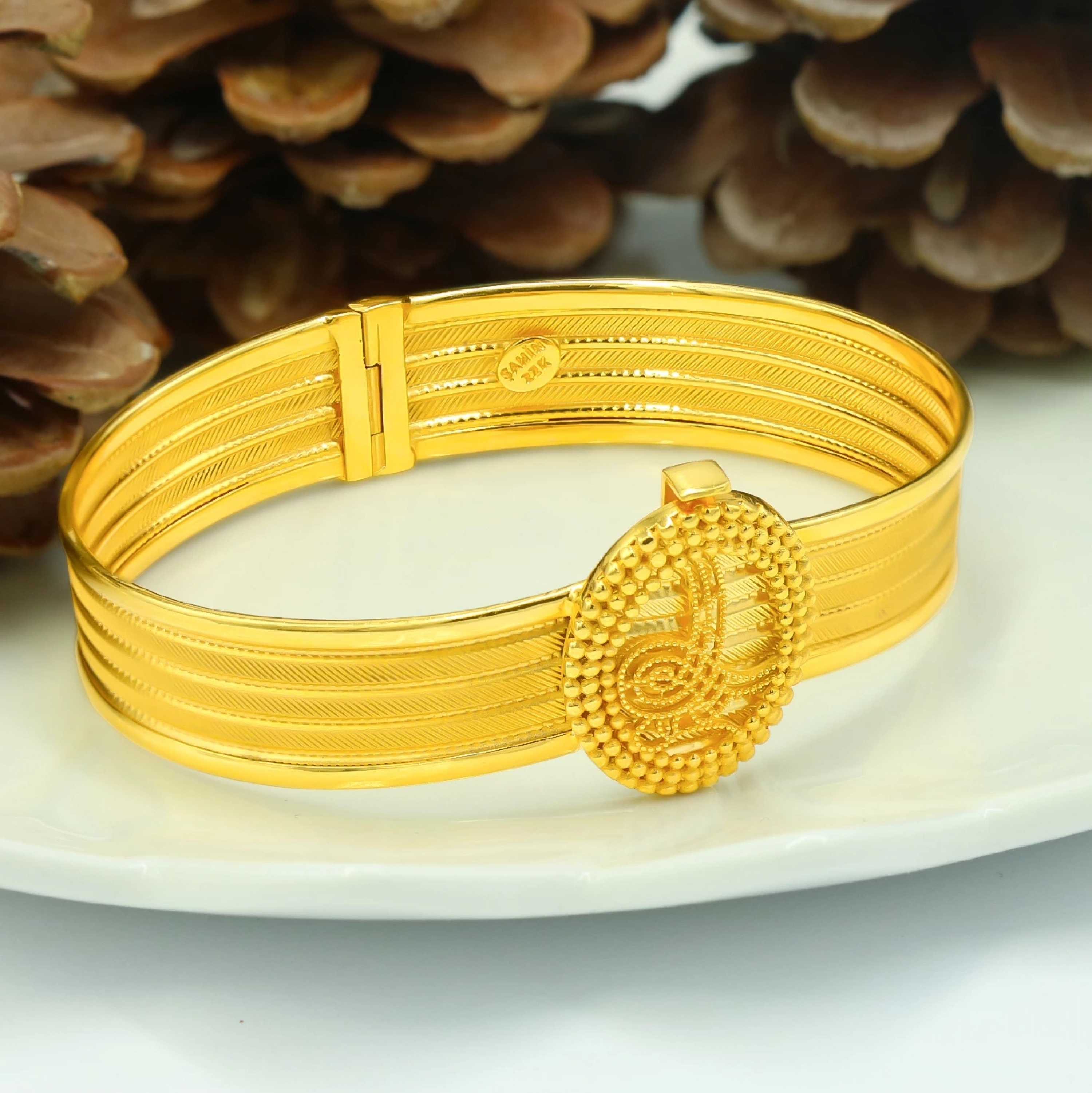 Tuğralı Hasır  22 Ayar Altın Kelepçe Bilezik