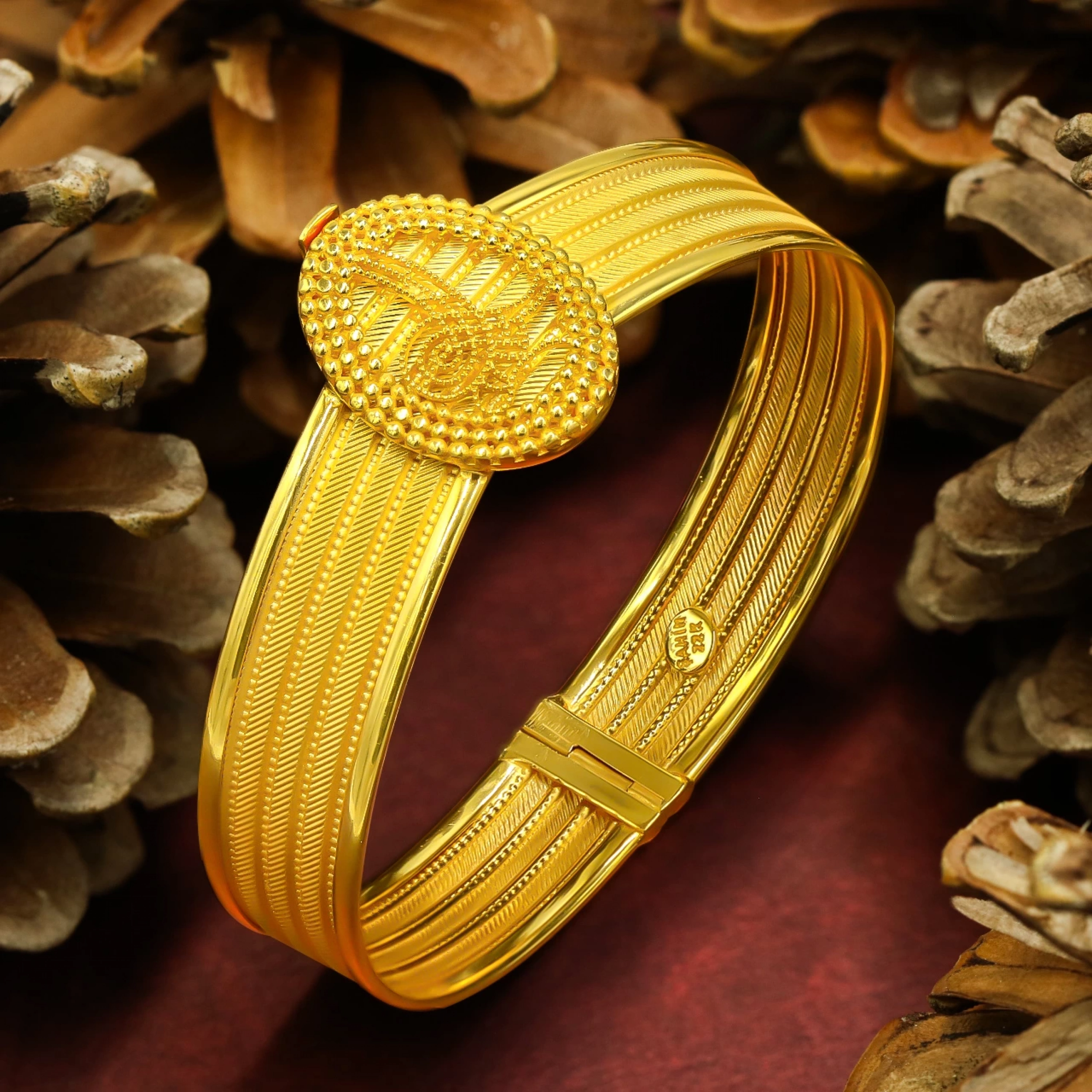 Tuğralı Hasır  22 Ayar Altın Kelepçe Bilezik