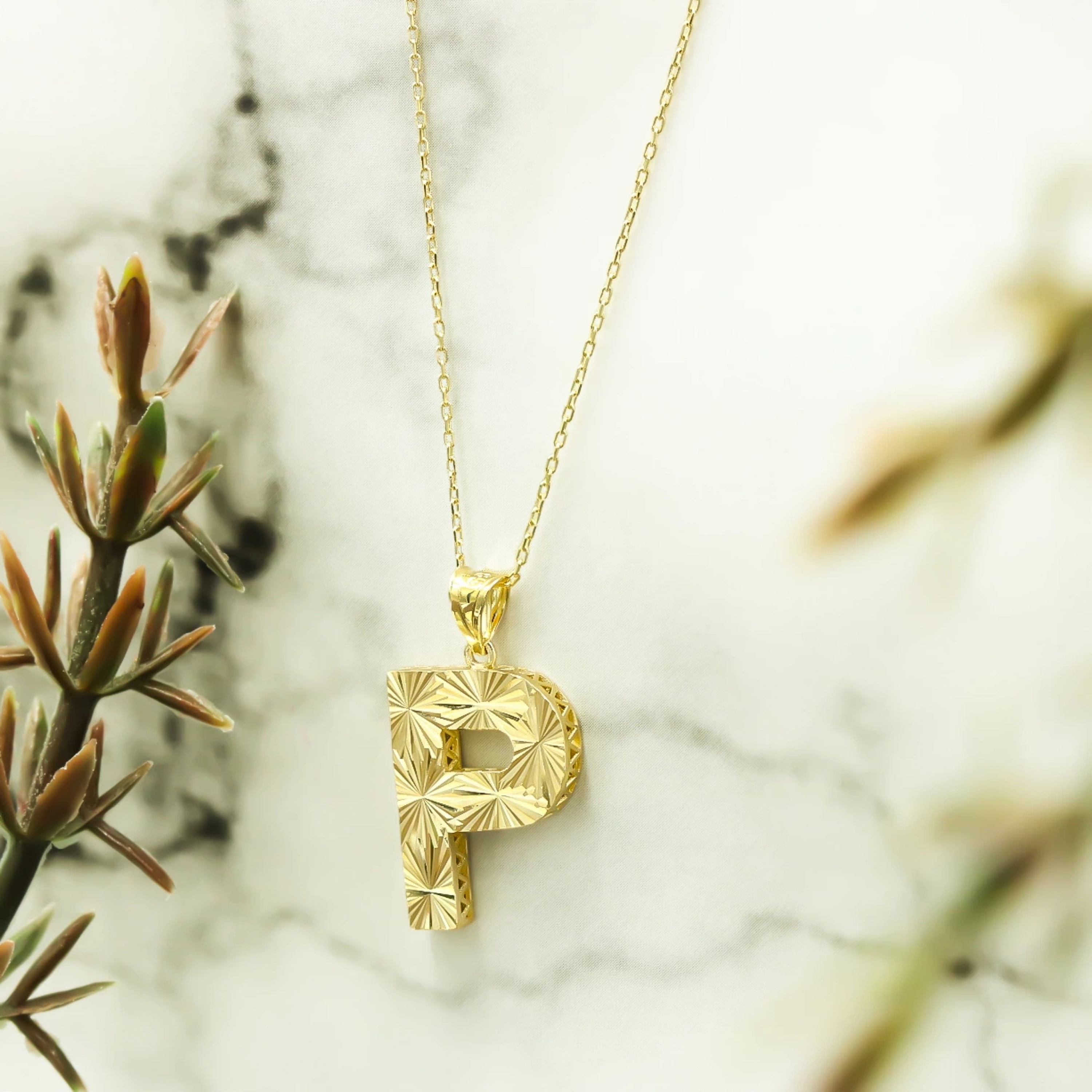 Üç Boyutlu 14 Ayar Altın Harf Kolye