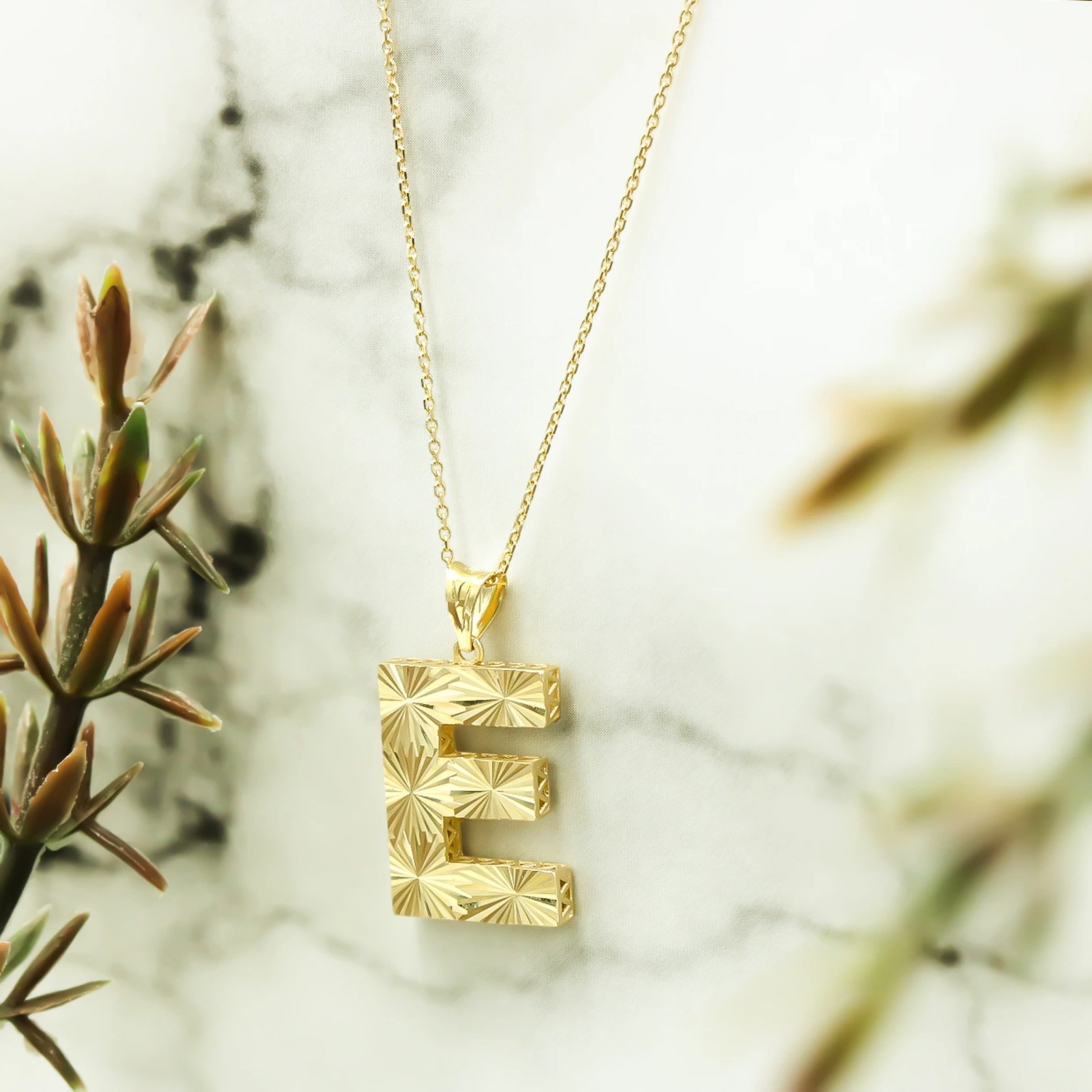 Üç Boyutlu 14 Ayar Altın Harf Kolye