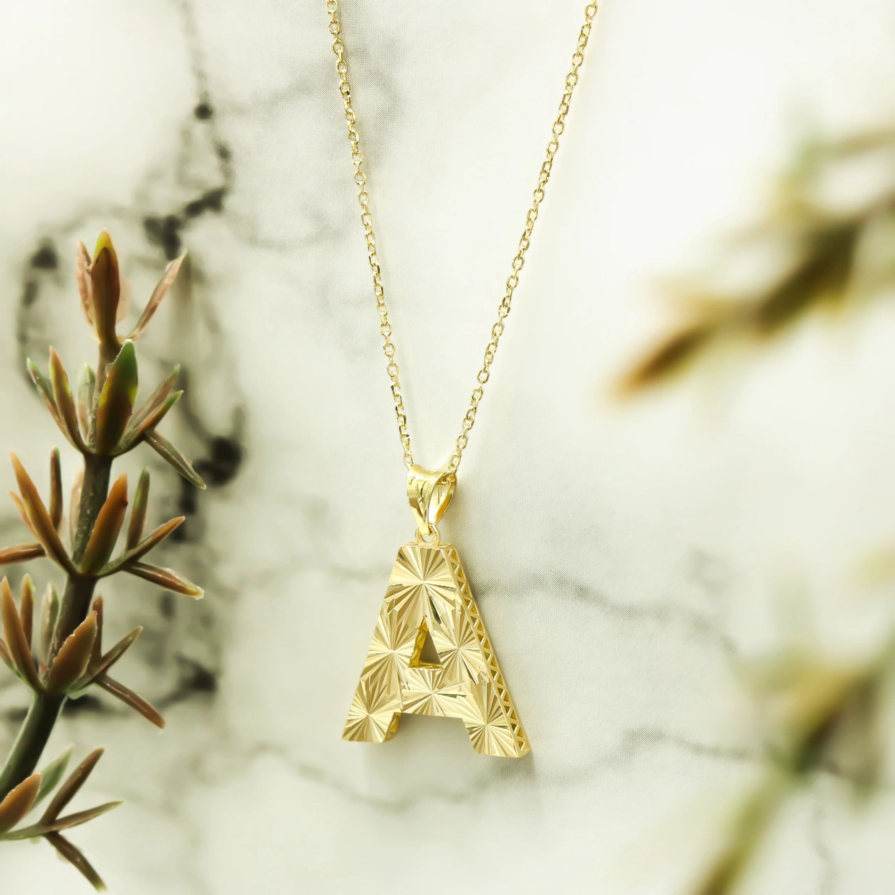 Üç Boyutlu 14 Ayar Altın Harf Kolye