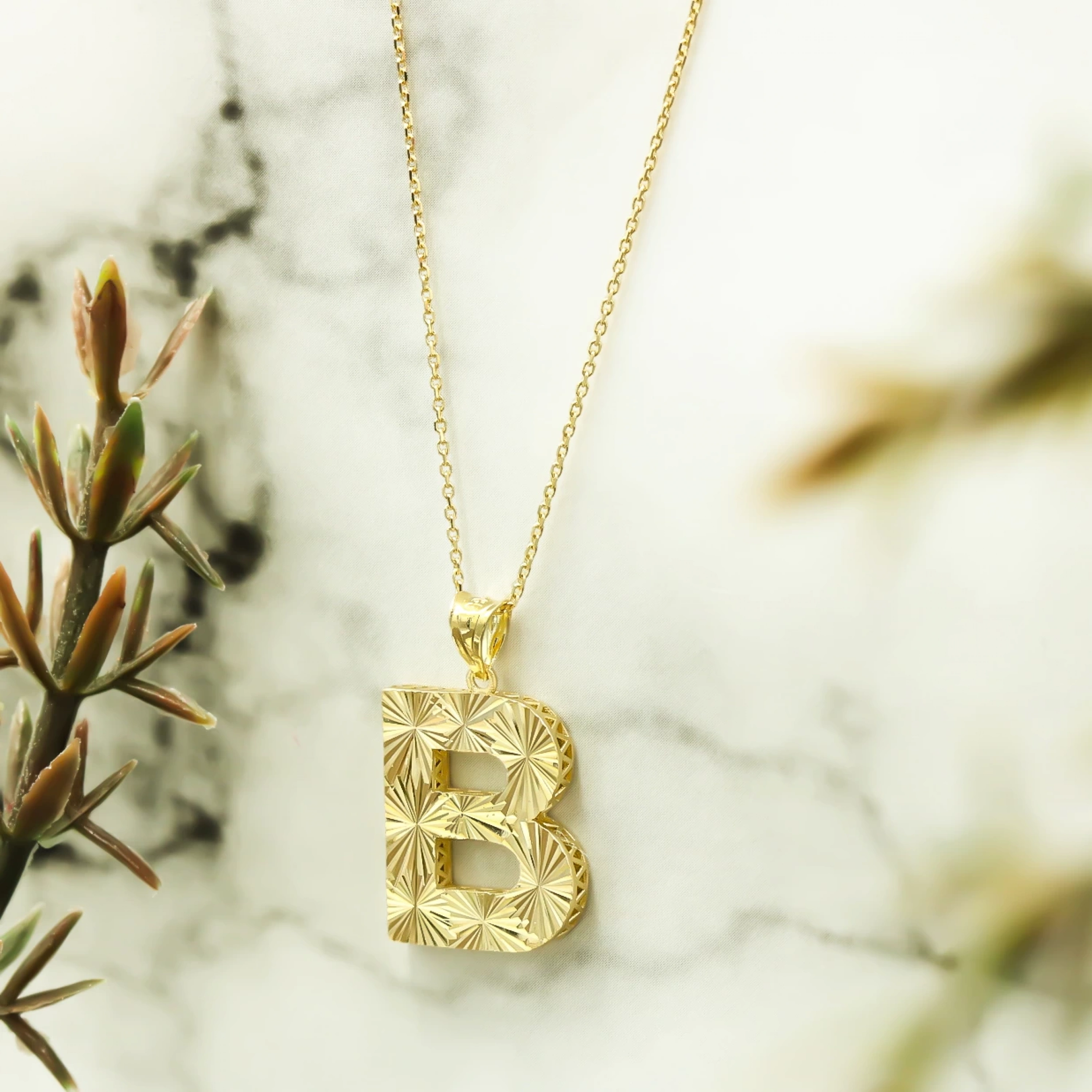 Üç Boyutlu 14 Ayar Altın Harf Kolye