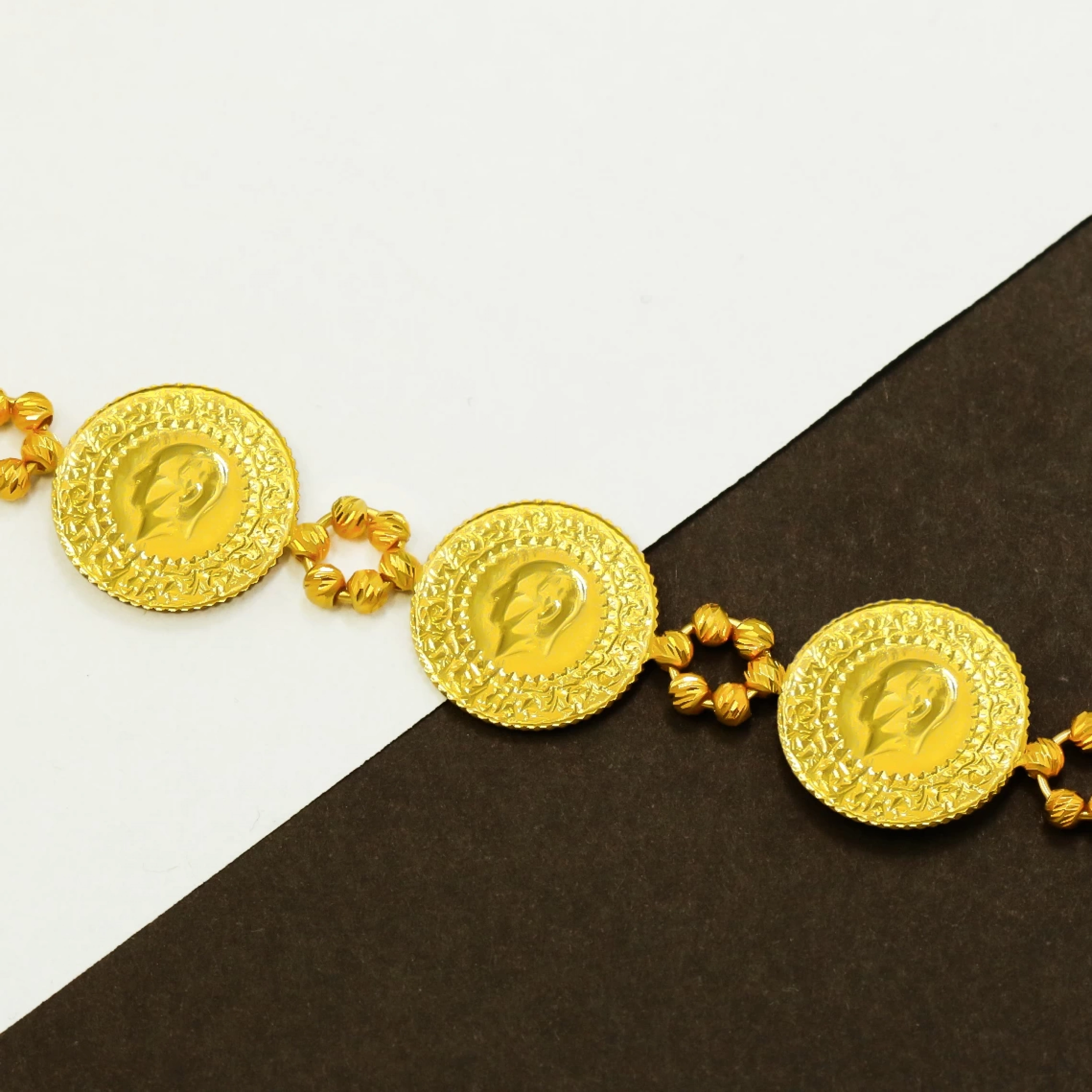 Üç Çeyrekli 22 Ayar Altın Bileklik