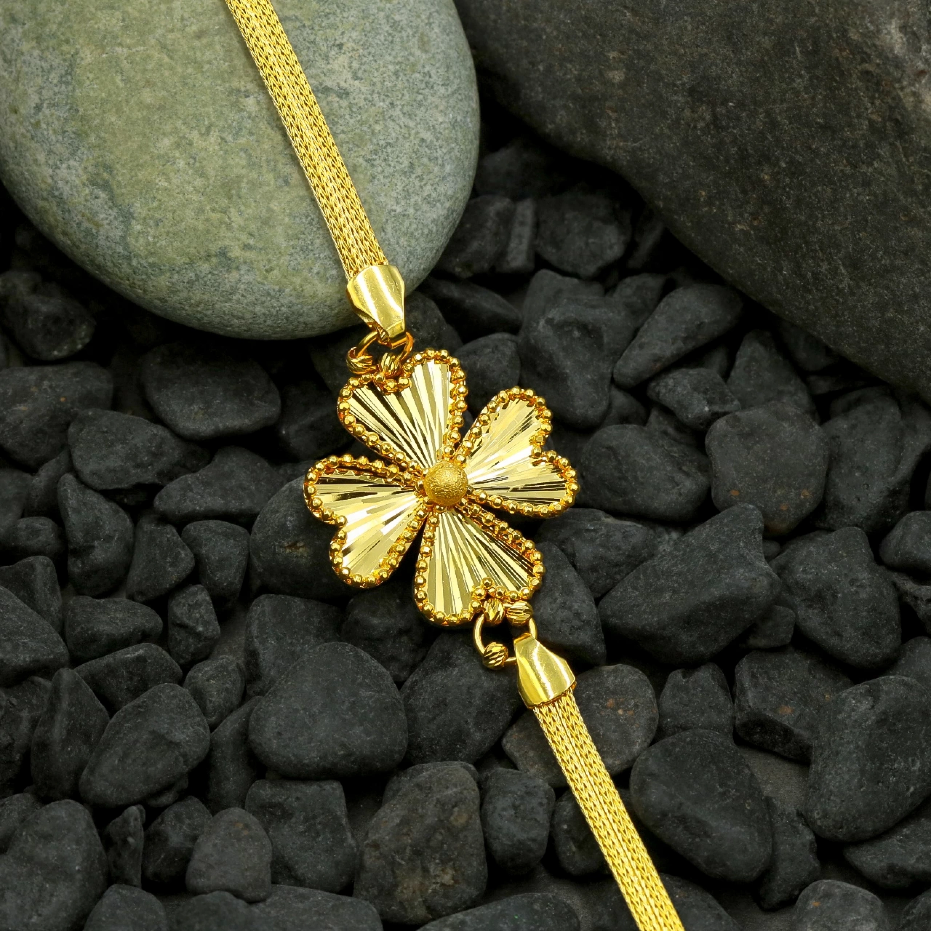 Hasır Zincirli Yonca 14 Ayar Altın Bileklik