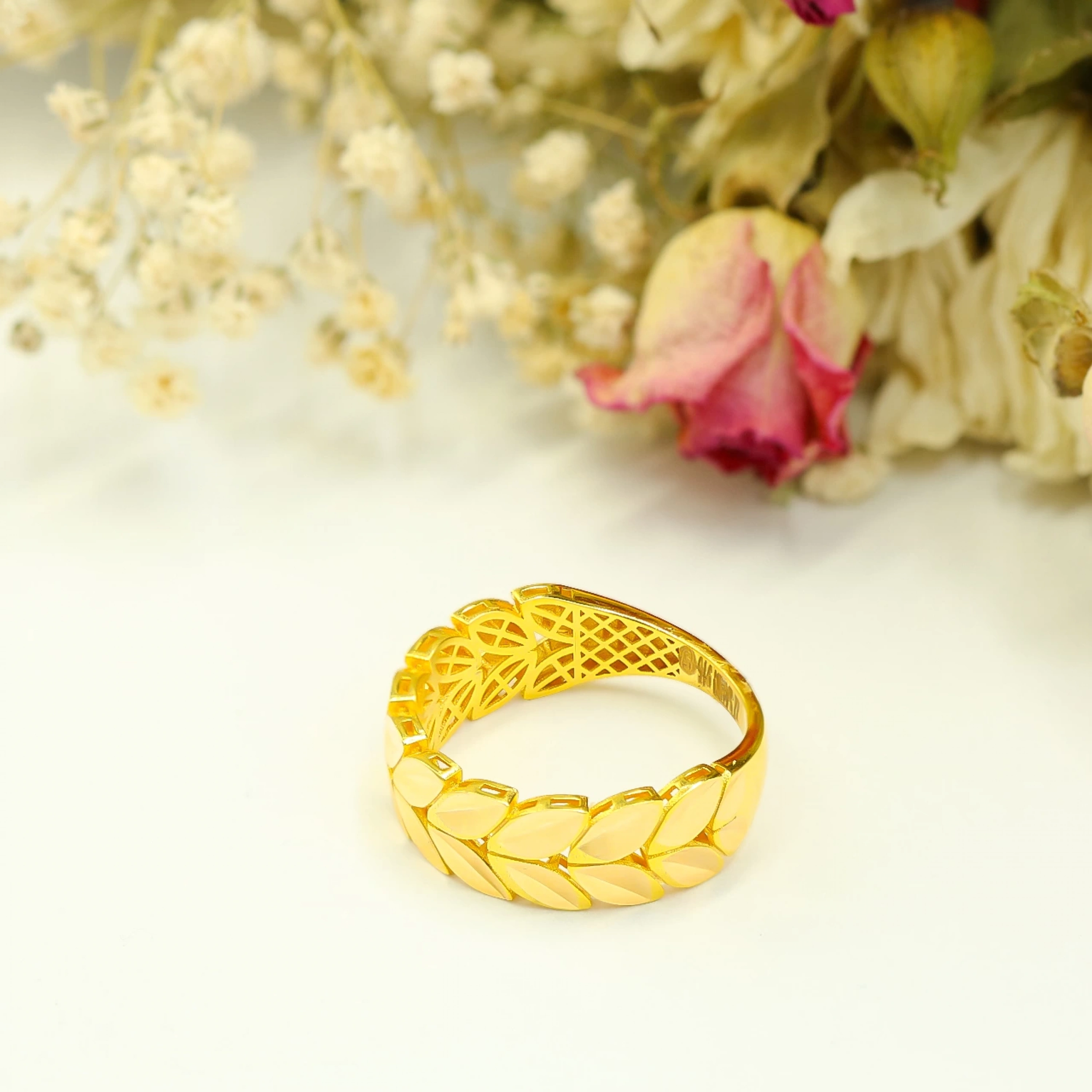 Yaprak Desenli 22 Ayar Altın Yüzük