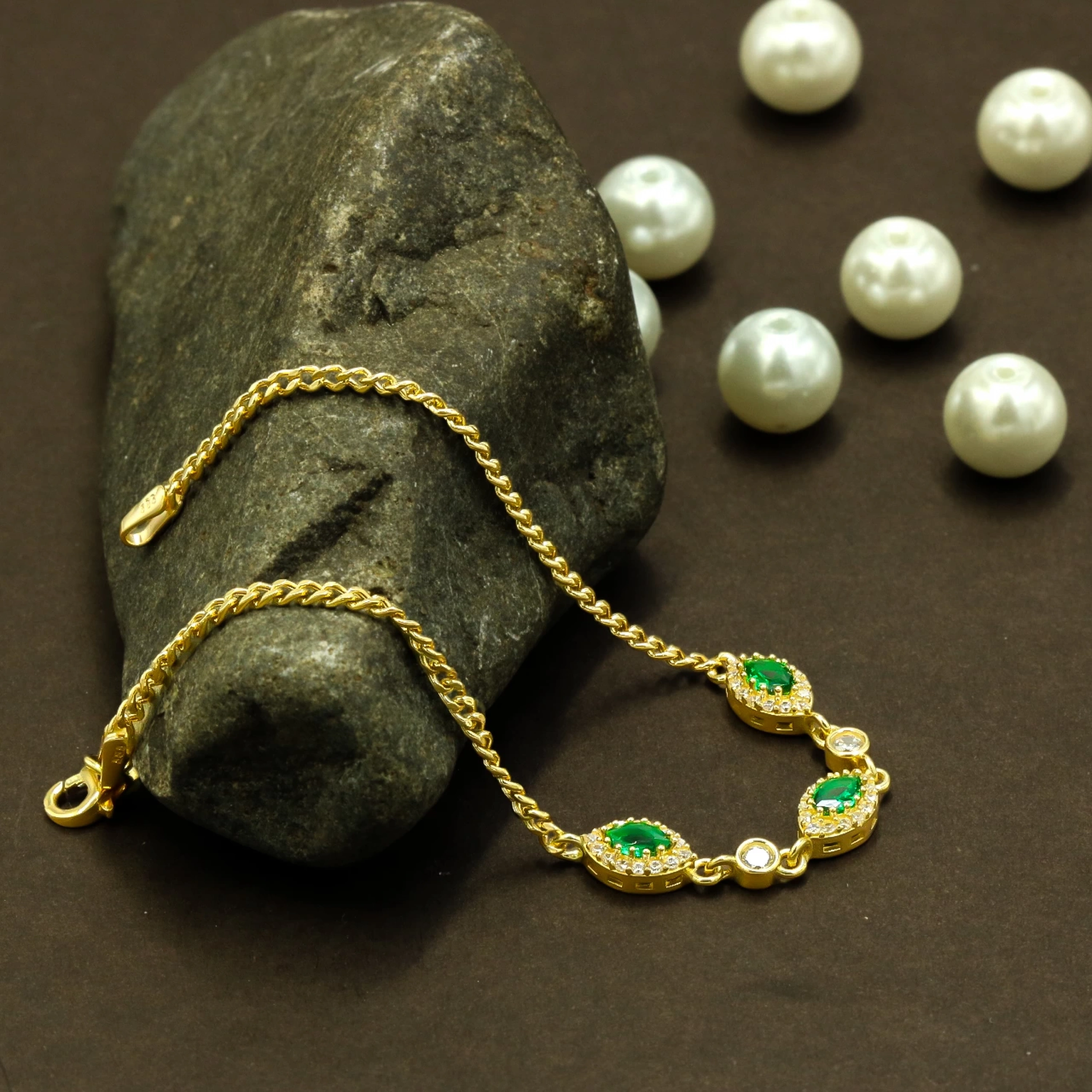 Yeşil Taşlı 14 Ayar Altın Bileklik