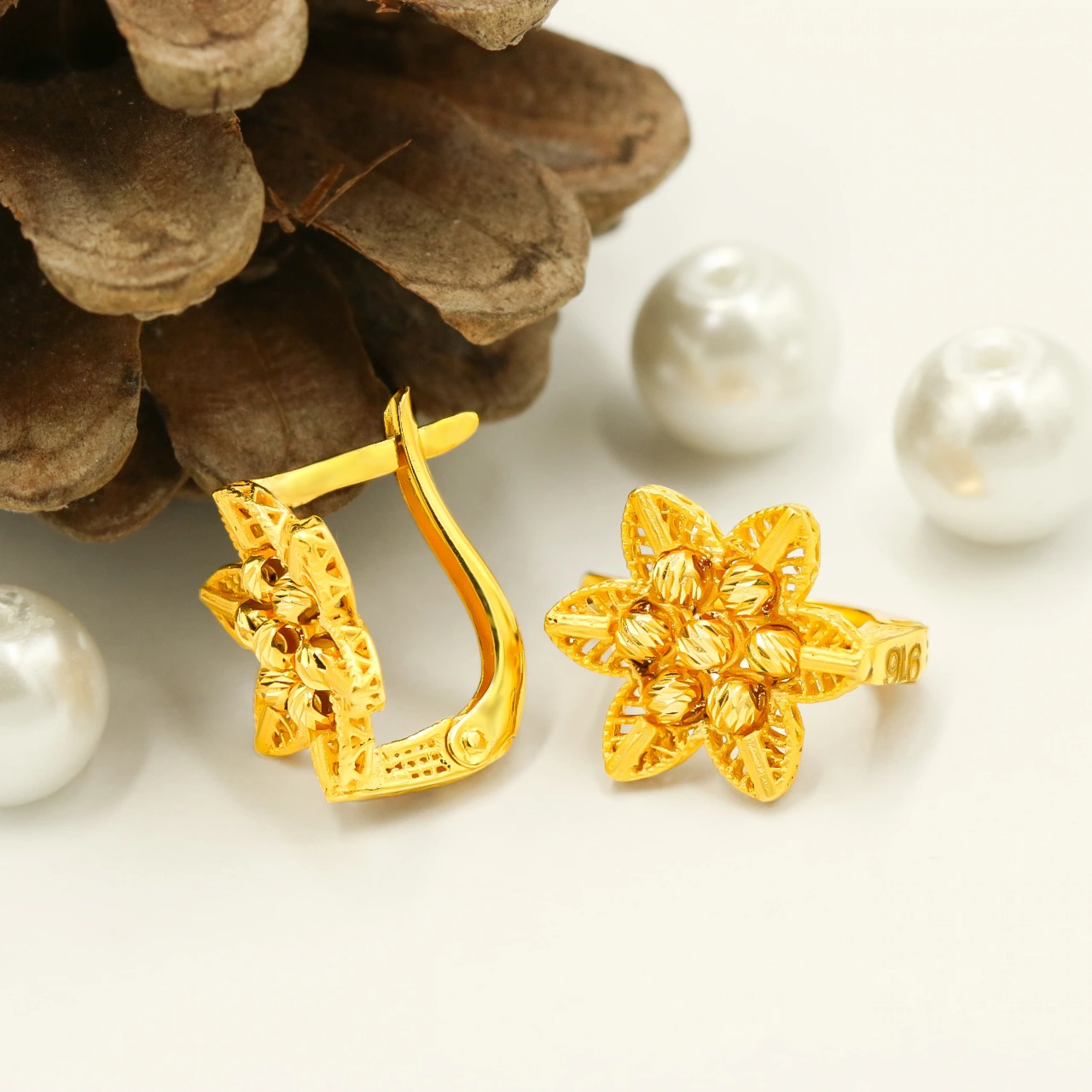 Telkari Çiçek 22 Ayar Klipsli Altın Küpe