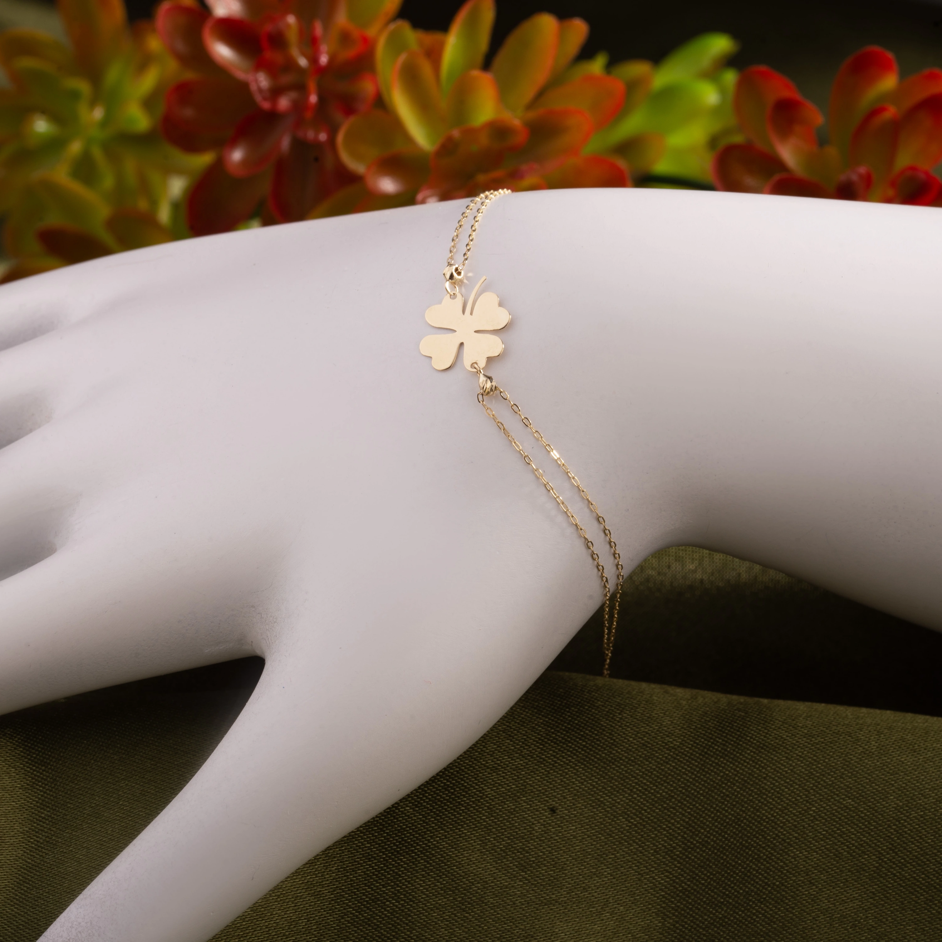 Yonca Figürlü 14 Ayar Altın Bileklik