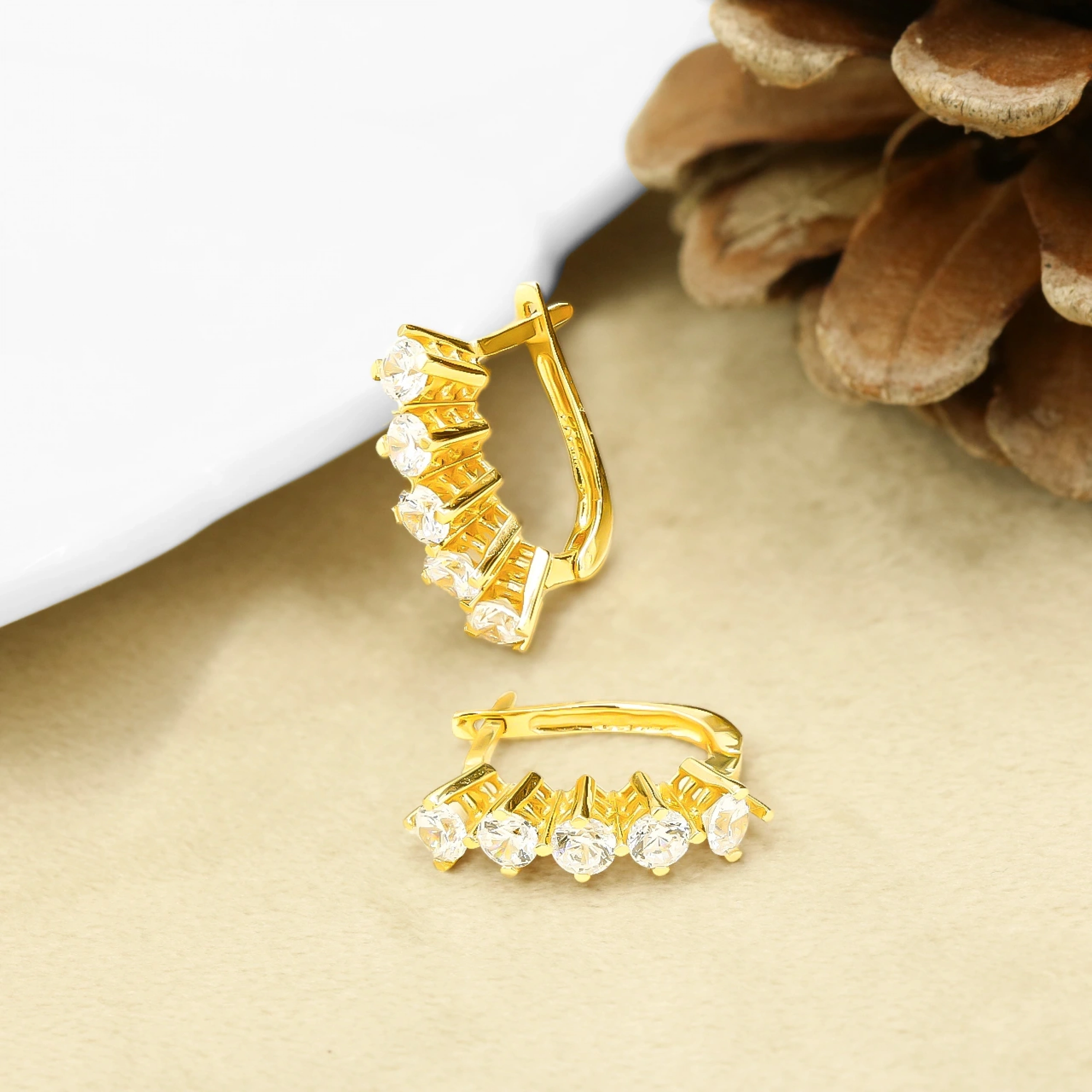 Beştaş 14 Ayar Klipsli Altın Küpe