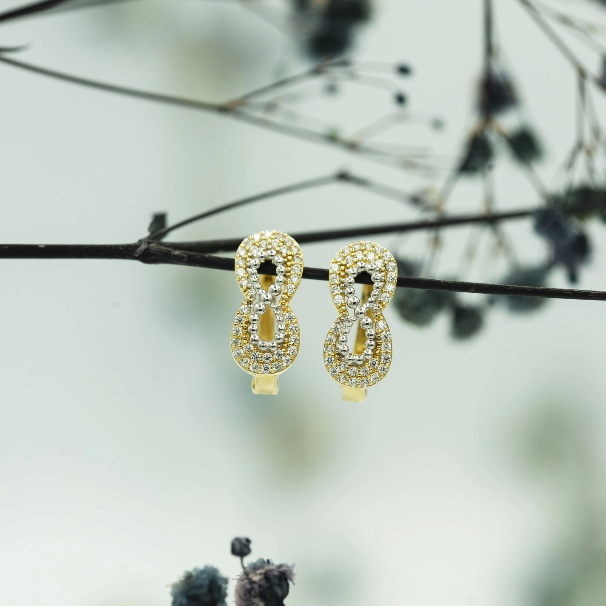 Sonsuzluk Model 14 Ayar Altın Küpe