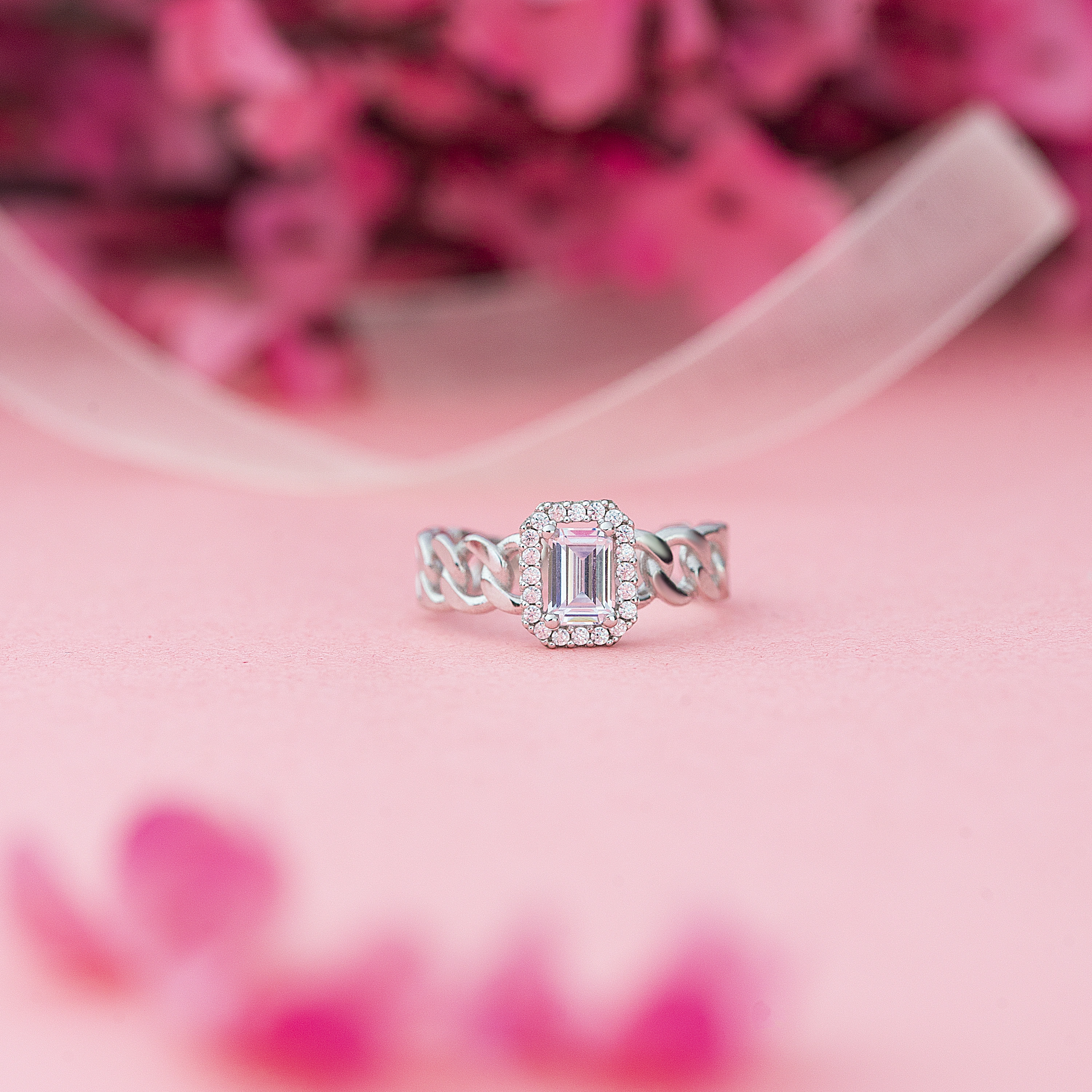 Baget Beyaz 14 Ayar Altın Yüzük