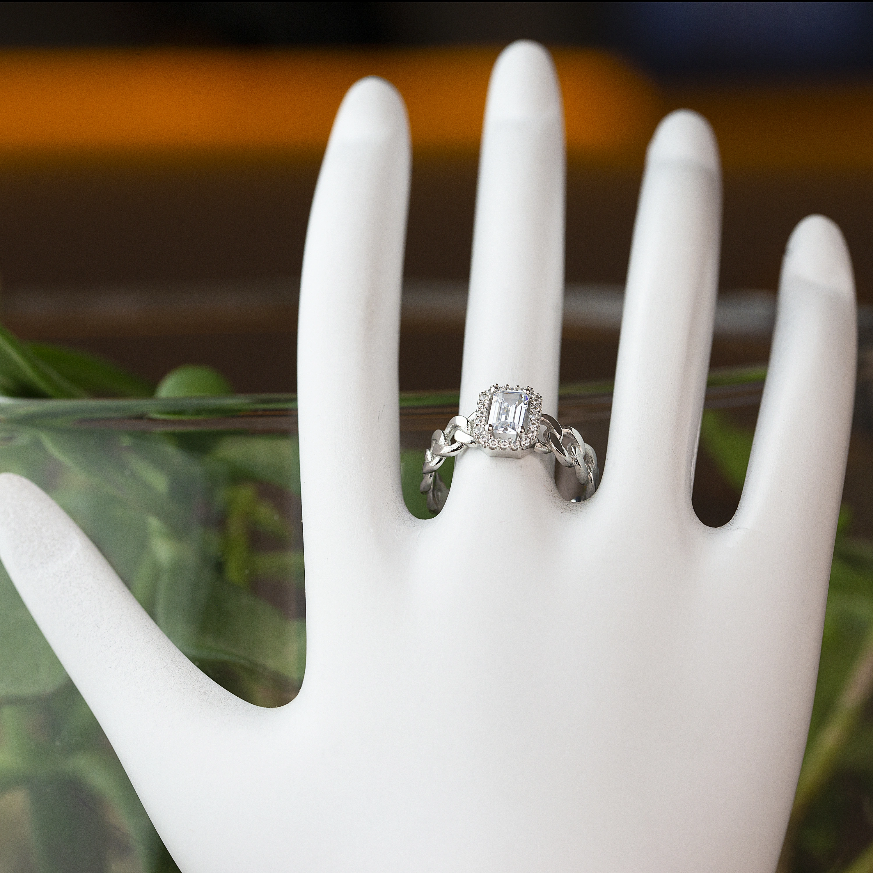 Baget Beyaz 14 Ayar Altın Yüzük