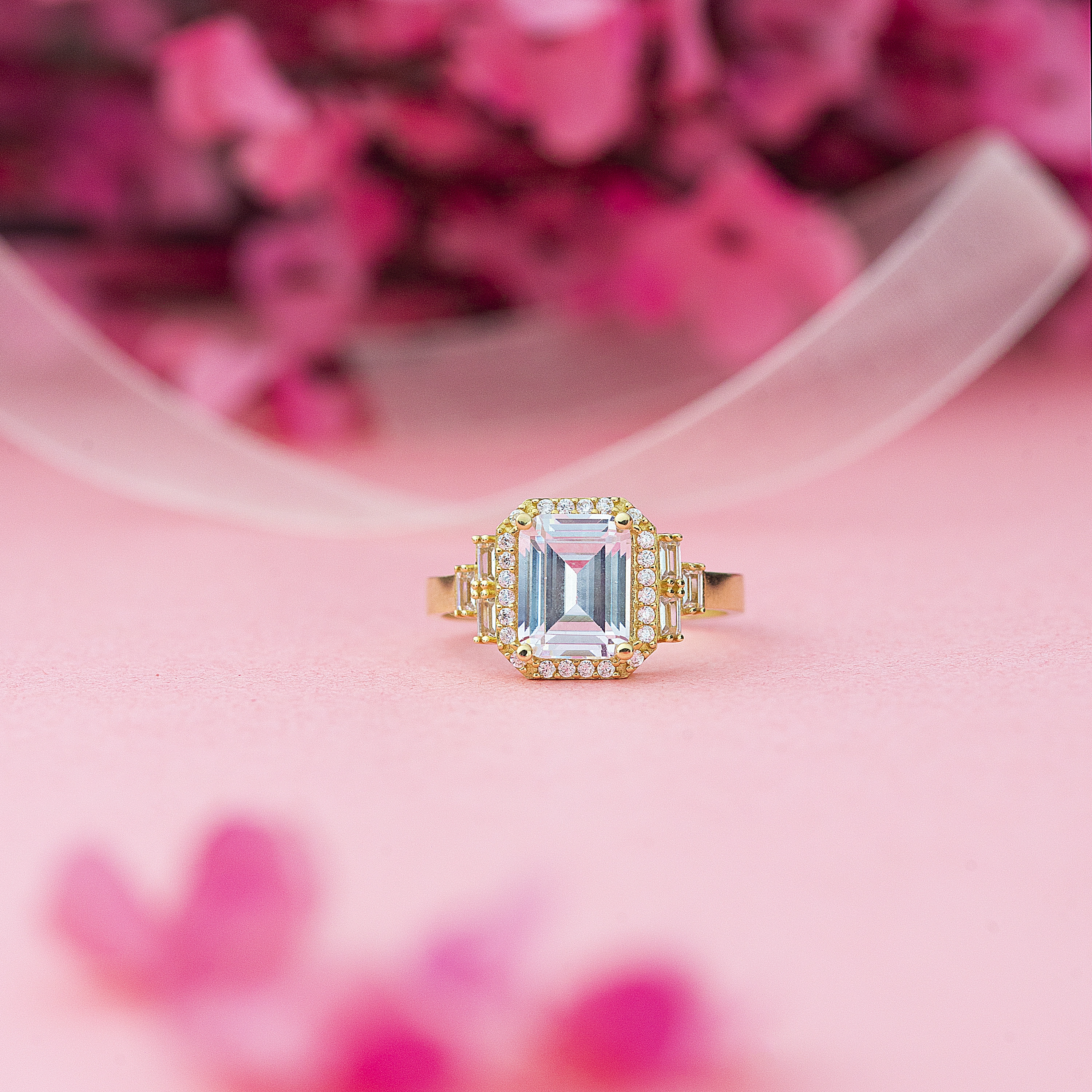 Baget Dikdörtgen Elegance 14 Ayar Altın Yüzük