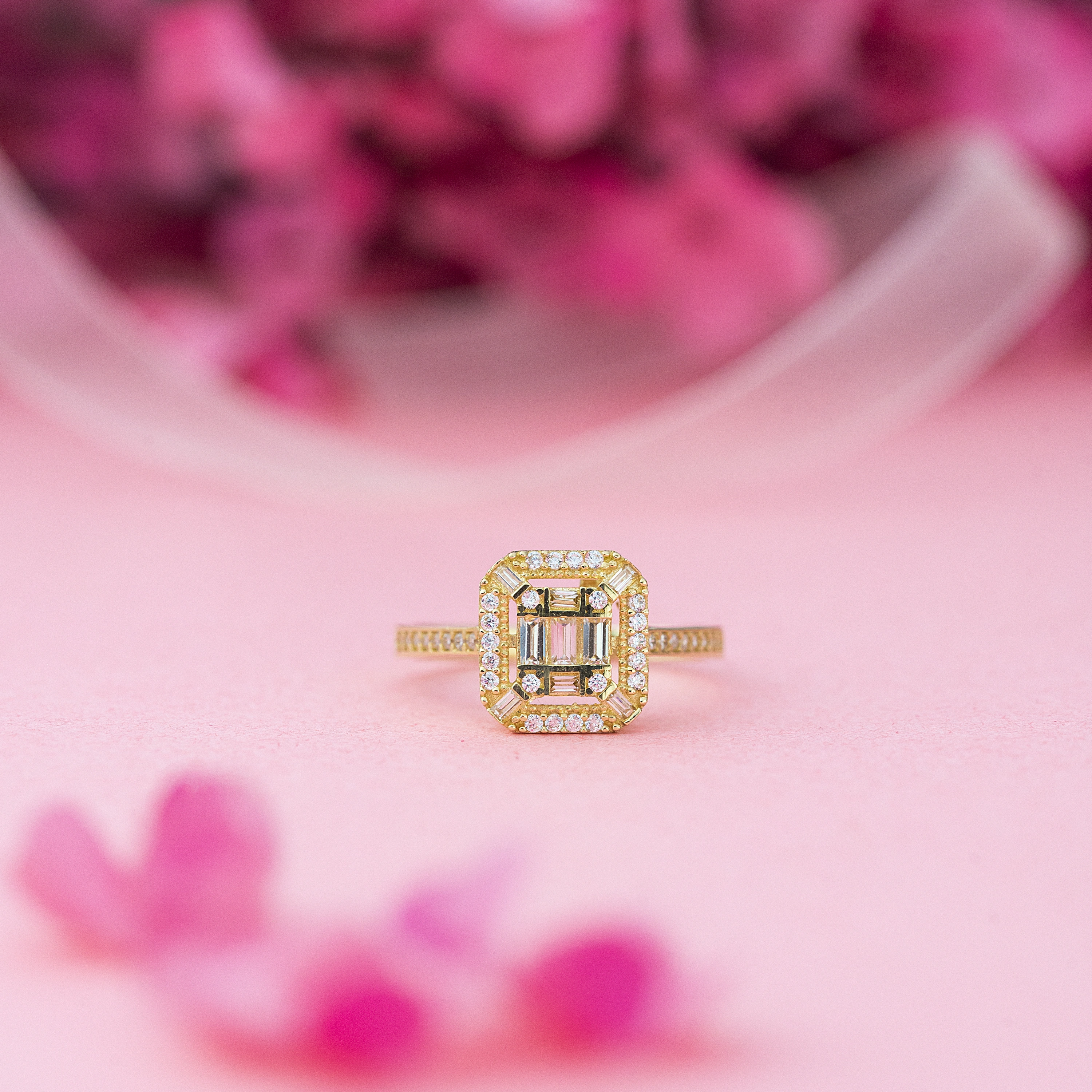 Baget Kare Kesim 14 Ayar Altın Yüzük